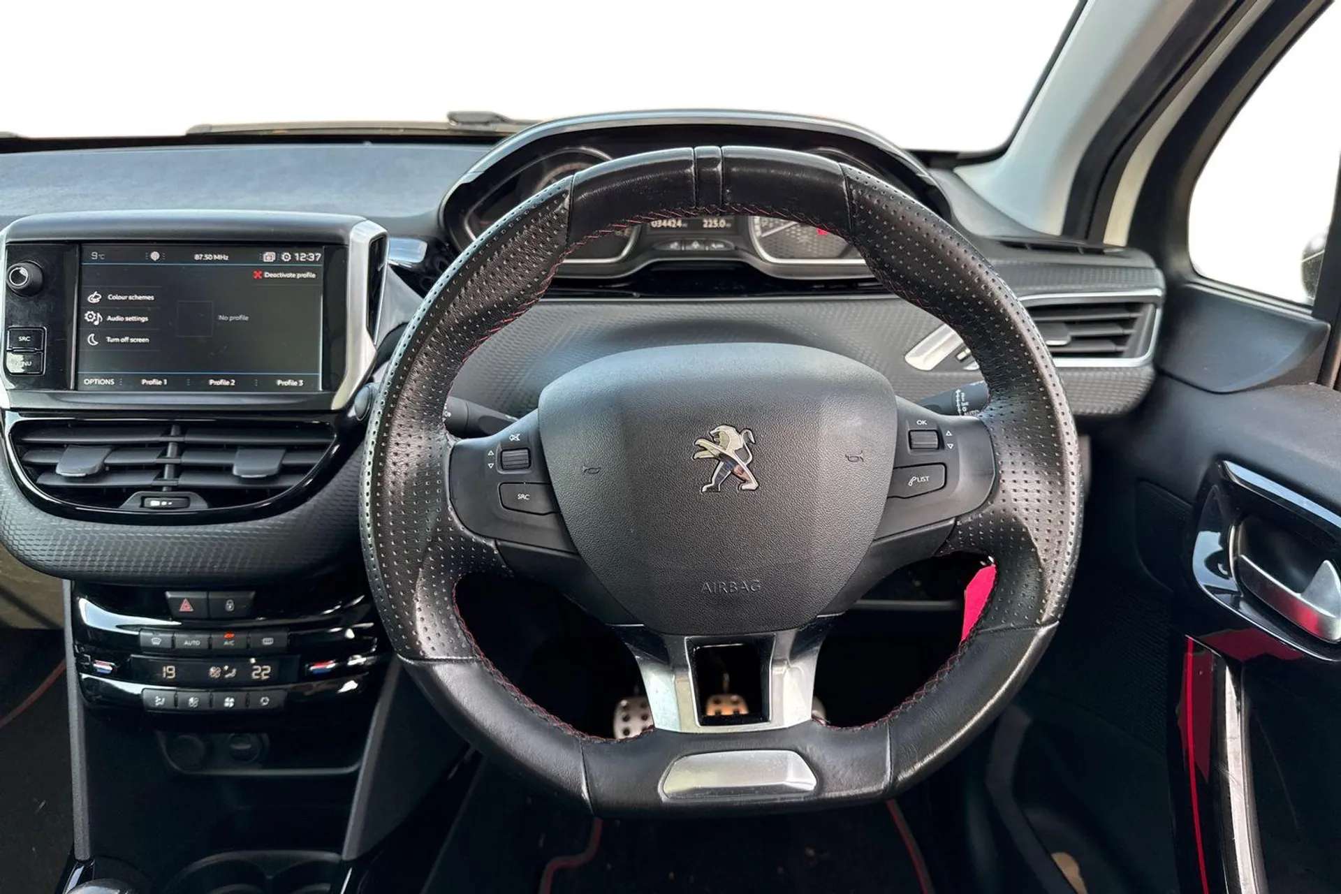 2019 PEUGEOT 2008 2019 PEUGEOT 2008
