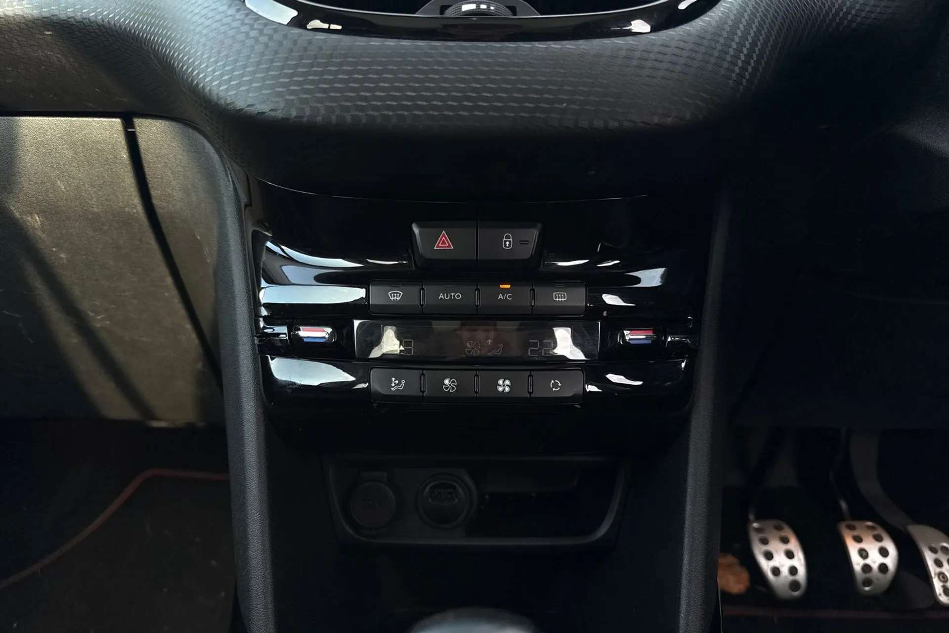 2019 PEUGEOT 2008 2019 PEUGEOT 2008