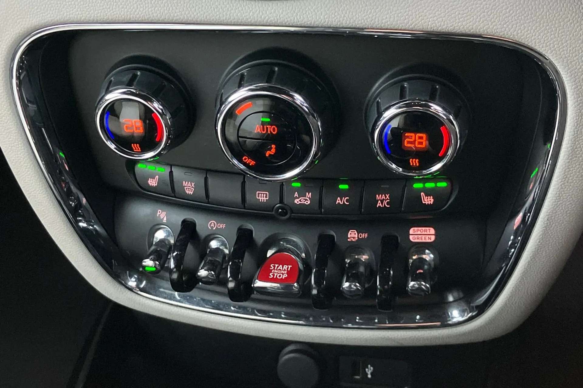 2020 MINI CLUBMAN 2020 MINI CLUBMAN