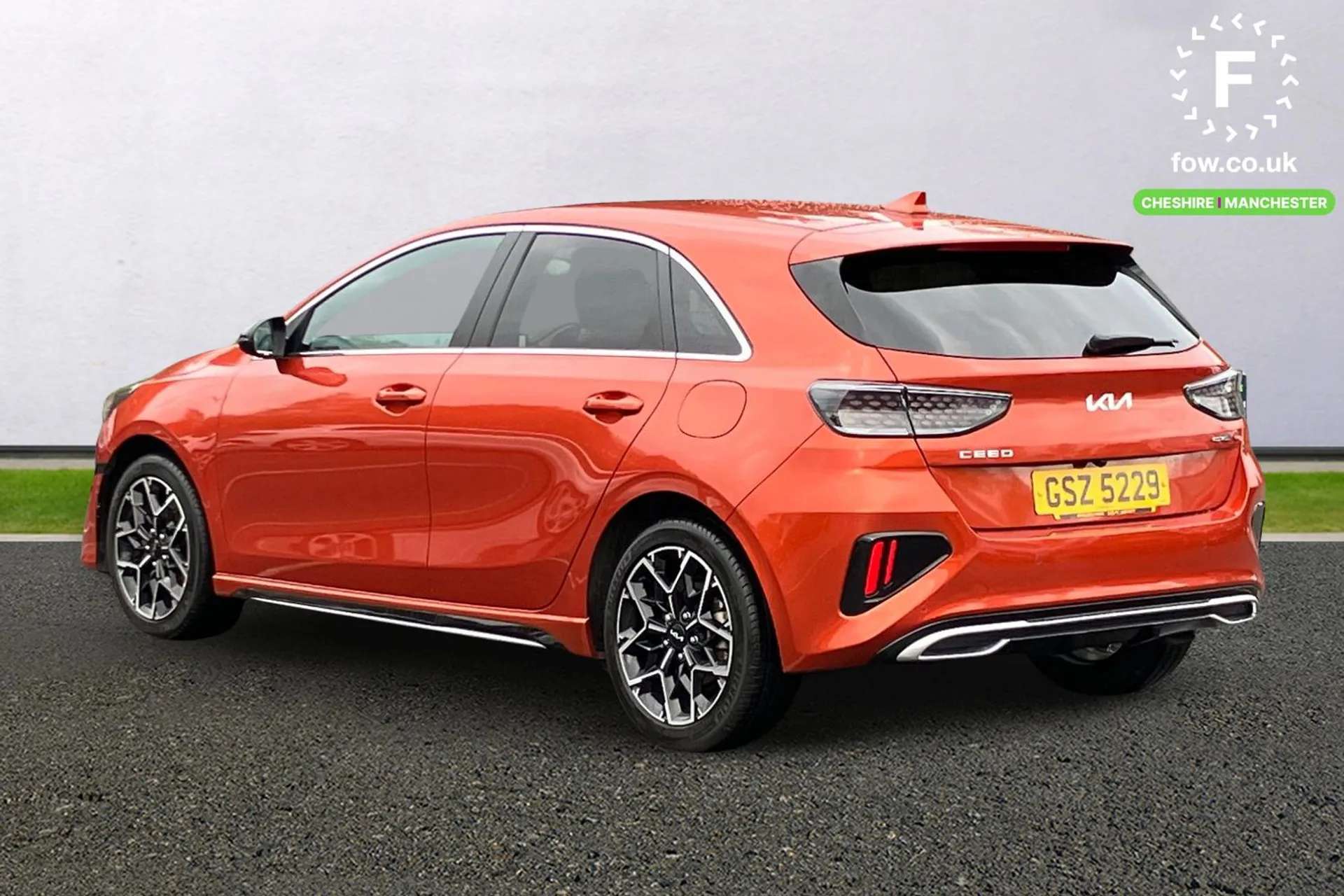 A 2022 KIA CEED 1.5T GDi ISG GT-Line 5dr [ 17" GT-Line alloy wheels , Heated front seats , Cruise control + speed limiter , Reversing camera system with dynamic guide A 2022 KIA CEED 1.5T GDi ISG GT-Line 5dr [ 17" GT-Line alloy wheels , Heated front seats , Cruise control + speed limiter , Reversing camera system with dynamic guide
