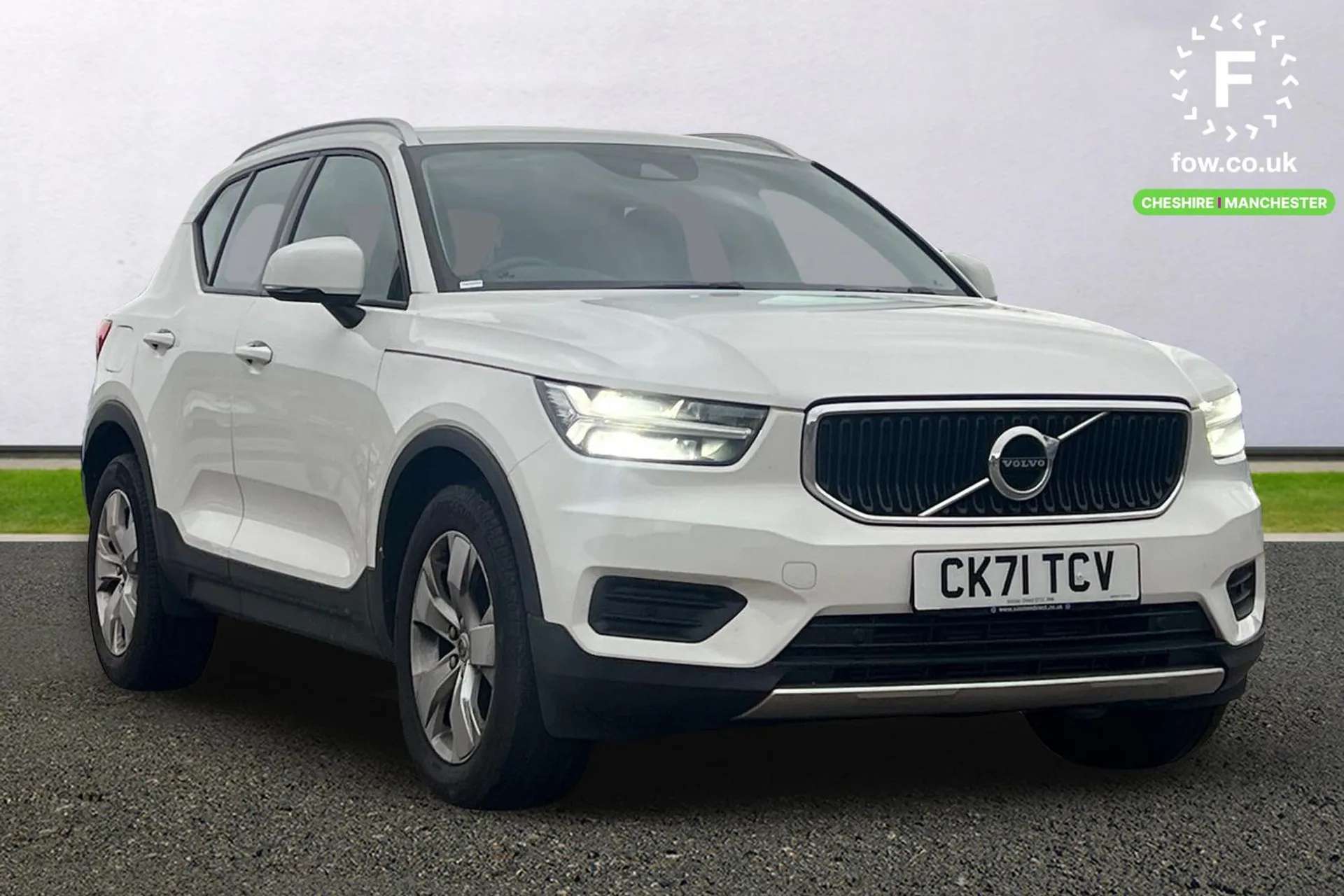 2021 VOLVO XC40 2021 VOLVO XC40