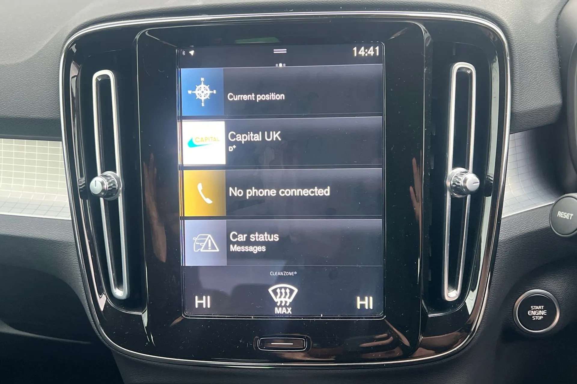 2021 VOLVO XC40 2021 VOLVO XC40