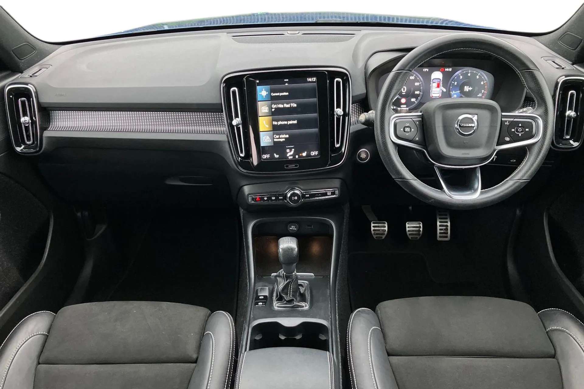 2021 VOLVO XC40 2021 VOLVO XC40