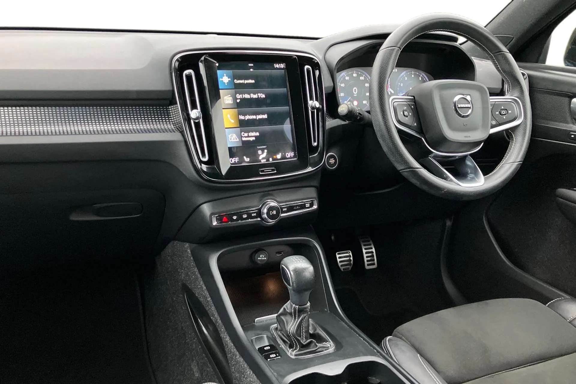 2021 VOLVO XC40 2021 VOLVO XC40