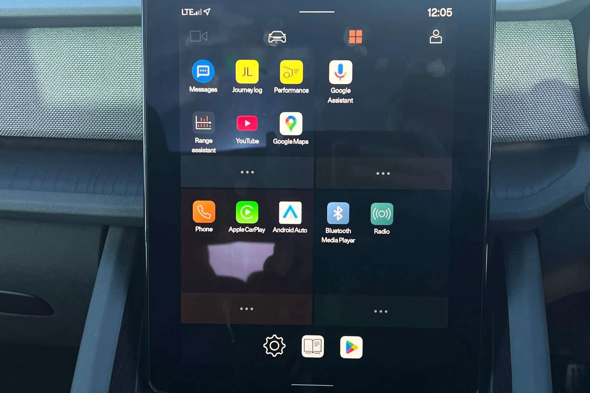 2021 POLESTAR 2 2021 POLESTAR 2