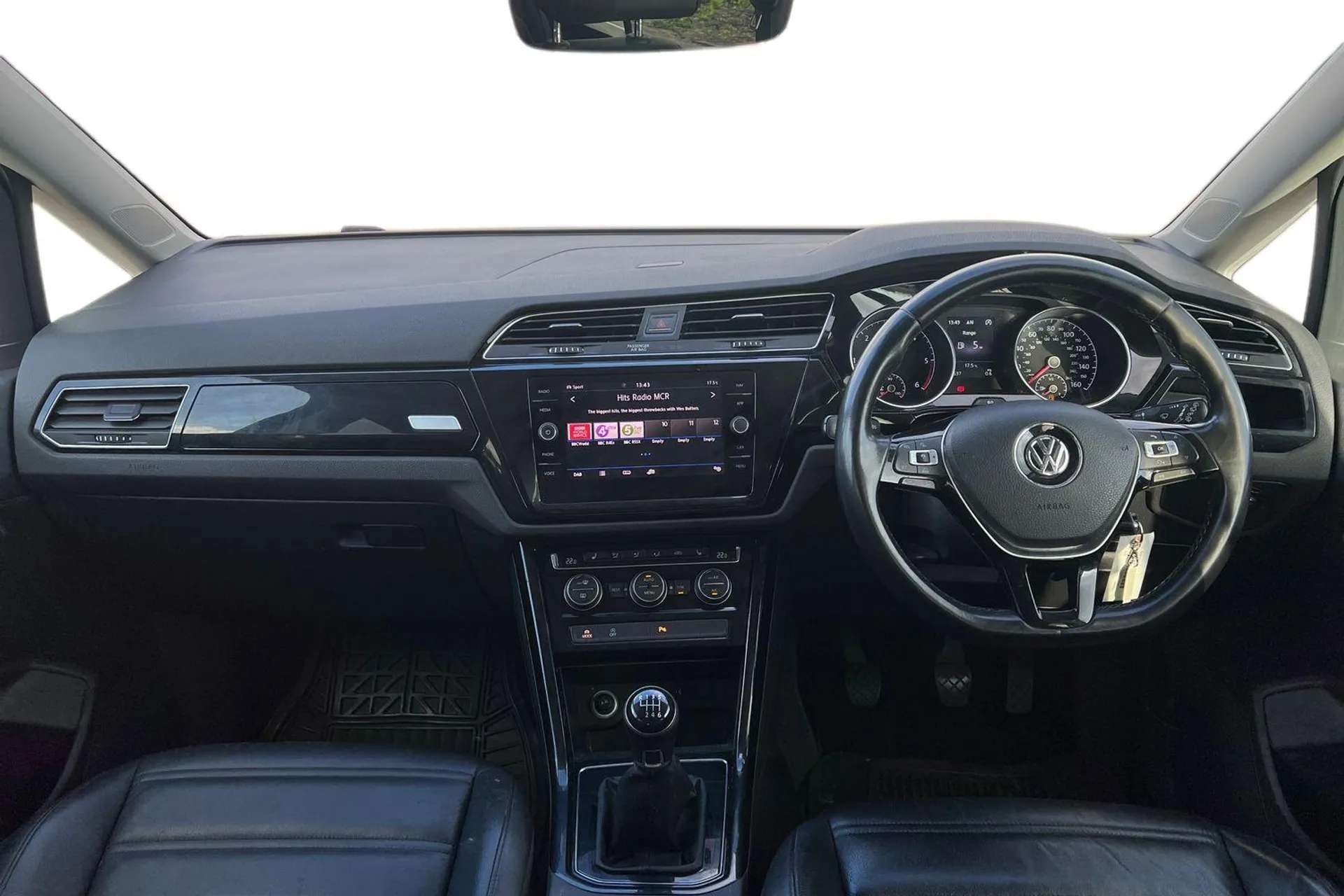 2017 VOLKSWAGEN TOURAN 2017 VOLKSWAGEN TOURAN