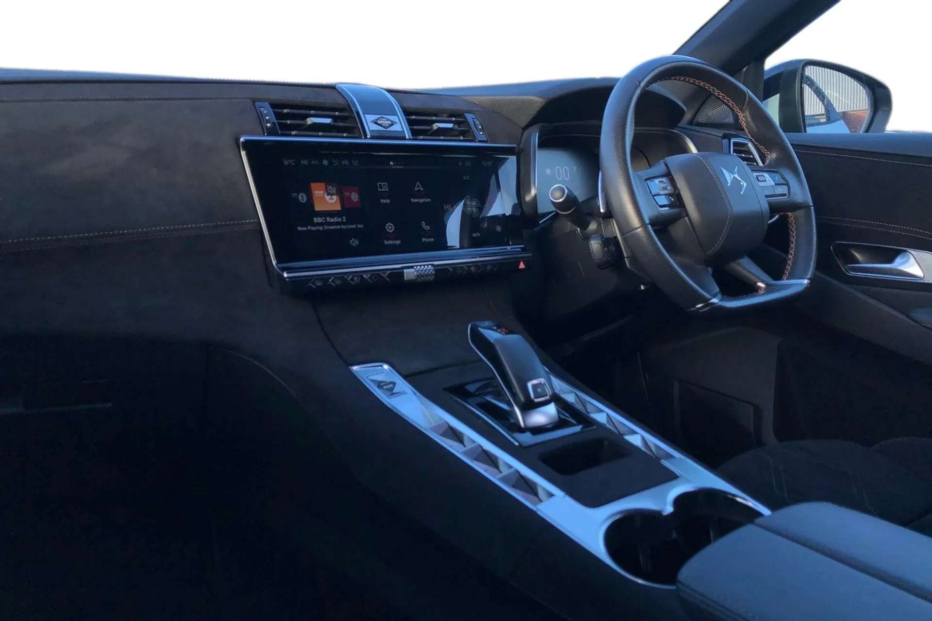 2024 DS DS 7 CROSSBACK 2024 DS DS 7 CROSSBACK