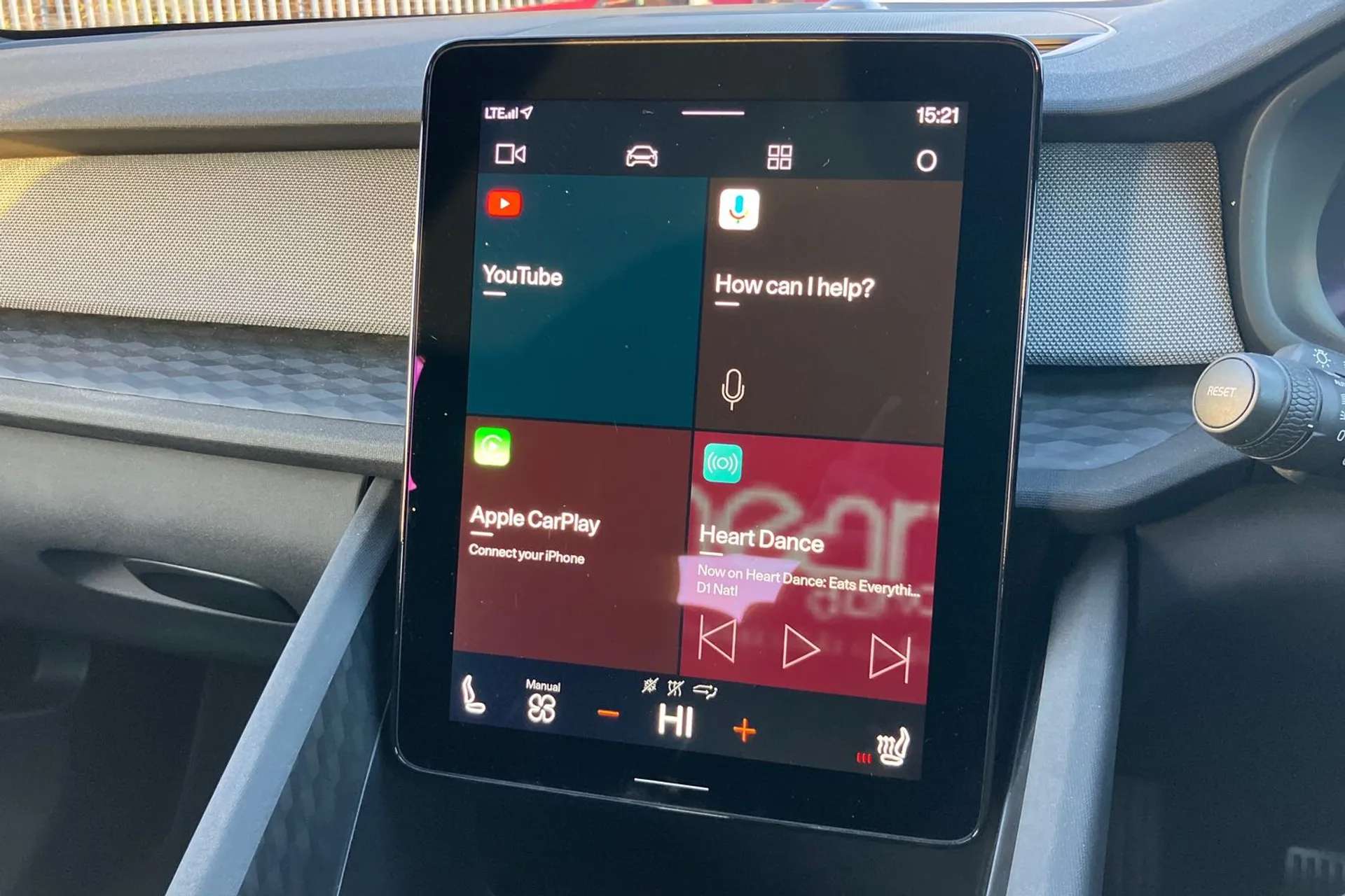 2022 POLESTAR 2 2022 POLESTAR 2