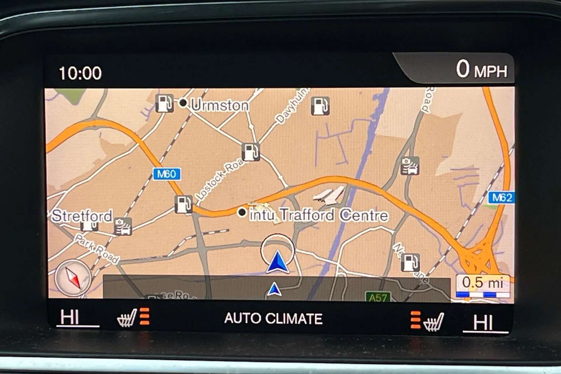 2018 VOLVO V40 2018 VOLVO V40