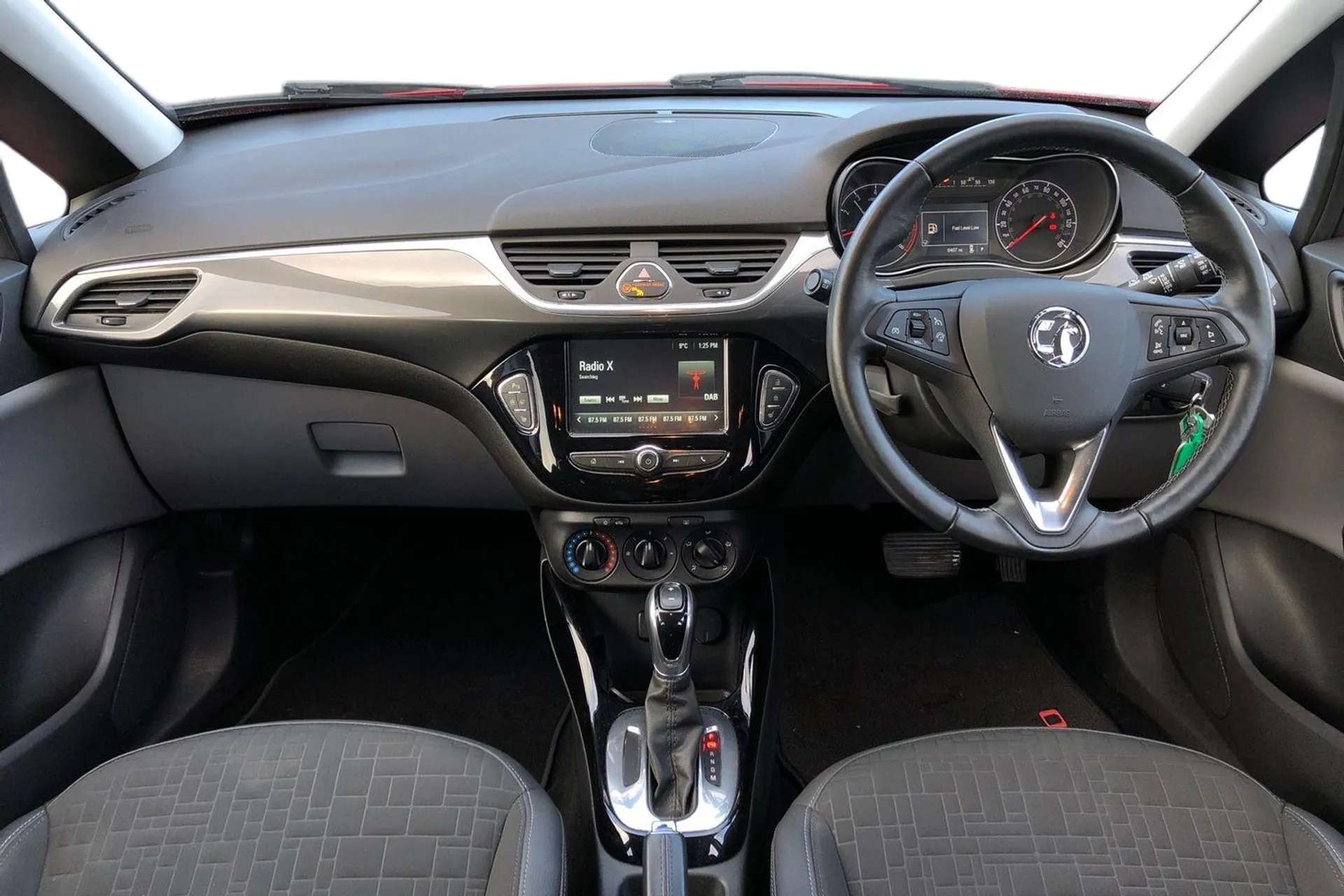 A 2019 VAUXHALL CORSA 1.4 SE Nav 5dr Auto [ Front and rear parking distance sensors with audible warning and distance warning graphic , Cruise control + speed limiter , Sig A 2019 VAUXHALL CORSA 1.4 SE Nav 5dr Auto [ Front and rear parking distance sensors with audible warning and distance warning graphic , Cruise control + speed limiter , Sig