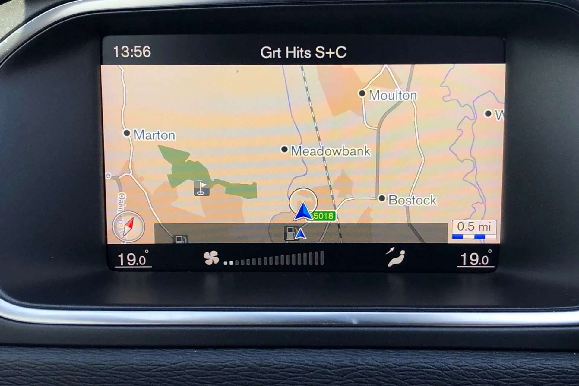 2018 VOLVO V40 2018 VOLVO V40