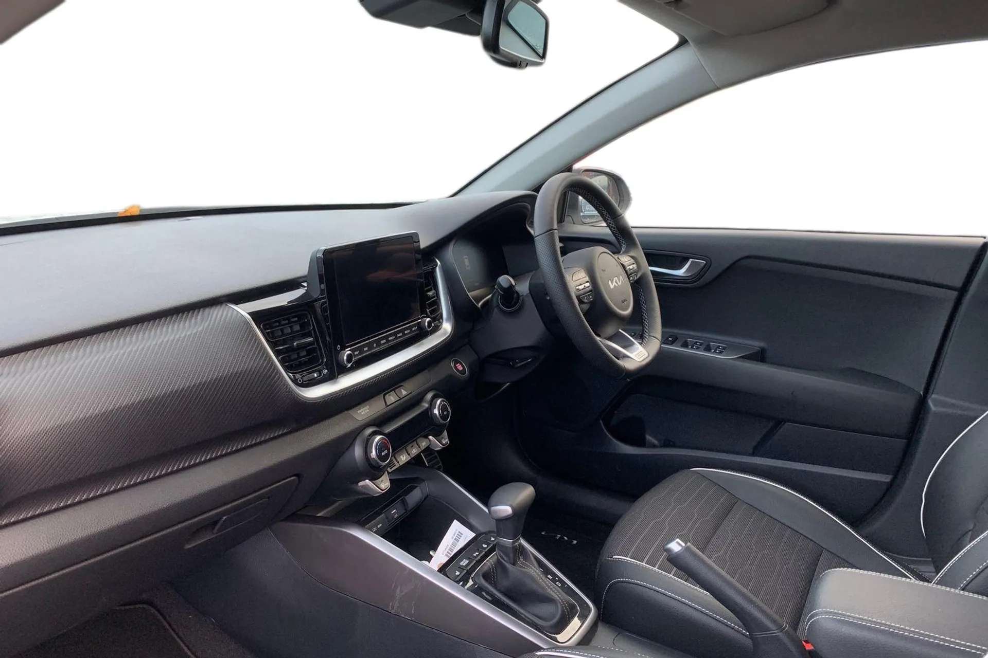 A 2025 KIA STONIC 1.0T GDi 48V 98 GT-Line S 5dr DCT [ 17" GT-Line alloy wheels , Blind spot collision warning , Front parking sensors , Rear parking sensors , Reversing A 2025 KIA STONIC 1.0T GDi 48V 98 GT-Line S 5dr DCT [ 17" GT-Line alloy wheels , Blind spot collision warning , Front parking sensors , Rear parking sensors , Reversing