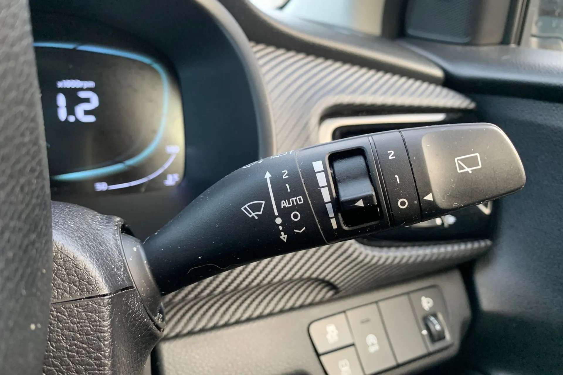 2025 KIA STONIC 2025 KIA STONIC