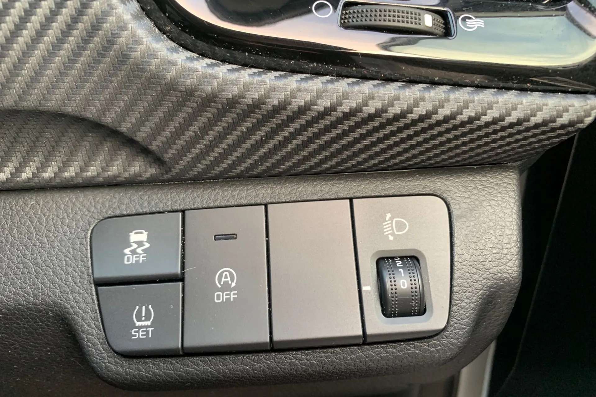 2025 KIA STONIC 2025 KIA STONIC