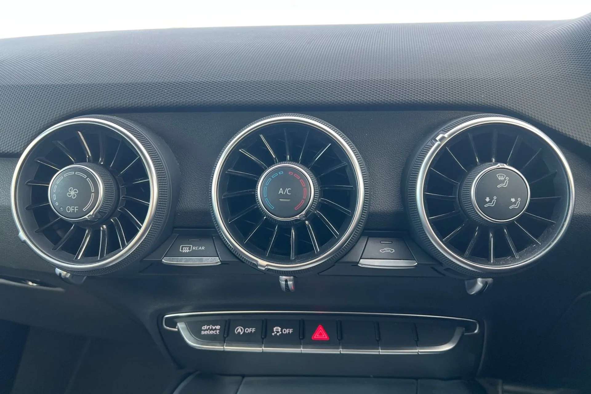 2019 AUDI TT 2019 AUDI TT