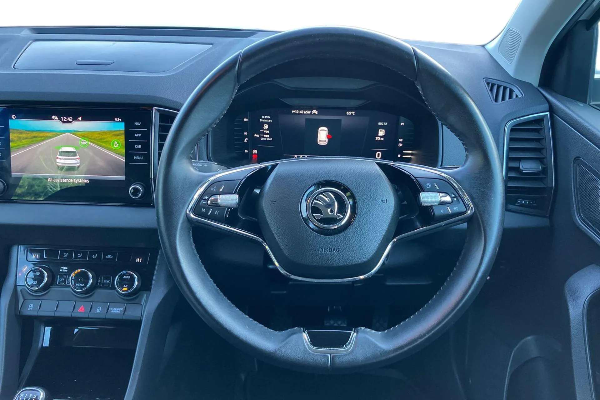 2023 SKODA KAROQ 2023 SKODA KAROQ