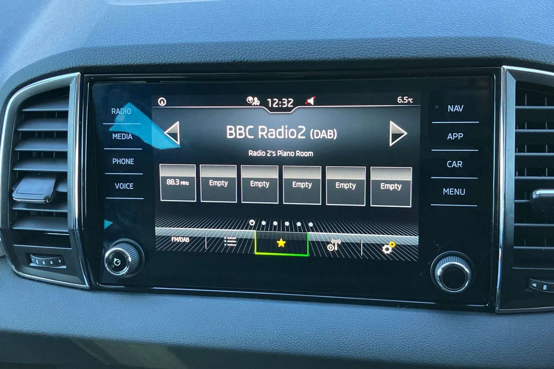 2023 SKODA KAROQ 2023 SKODA KAROQ