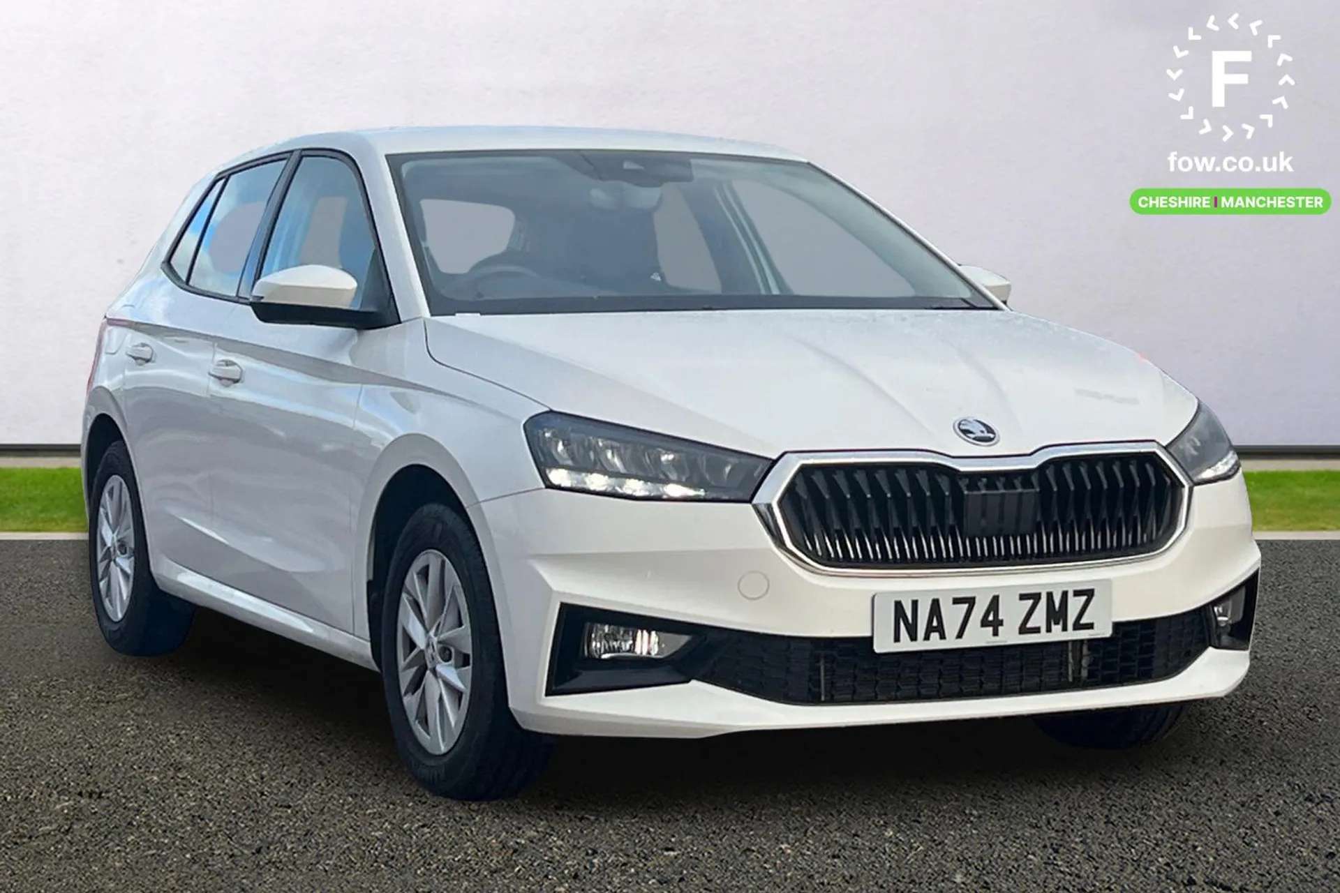A 2024 SKODA FABIA 1.0 TSI 116 SE Edition 5dr [8" Digital instrument display, Auto dimming rear view mirror, Unique dark chrome design logo on alloy wheels, Dual zone ai A 2024 SKODA FABIA 1.0 TSI 116 SE Edition 5dr [8" Digital instrument display, Auto dimming rear view mirror, Unique dark chrome design logo on alloy wheels, Dual zone ai
