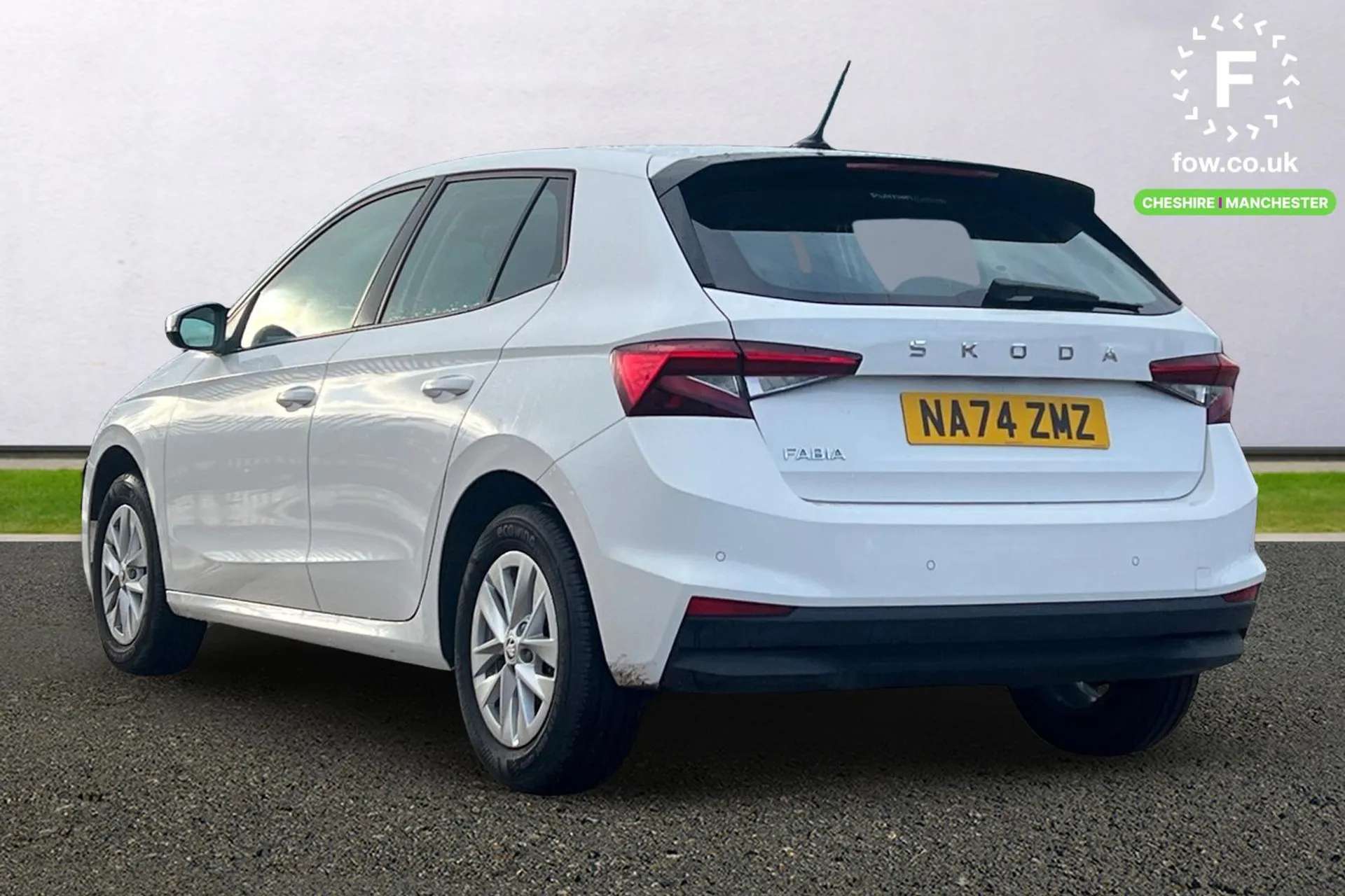 A 2024 SKODA FABIA 1.0 TSI 116 SE Edition 5dr [8" Digital instrument display, Auto dimming rear view mirror, Unique dark chrome design logo on alloy wheels, Dual zone ai A 2024 SKODA FABIA 1.0 TSI 116 SE Edition 5dr [8" Digital instrument display, Auto dimming rear view mirror, Unique dark chrome design logo on alloy wheels, Dual zone ai