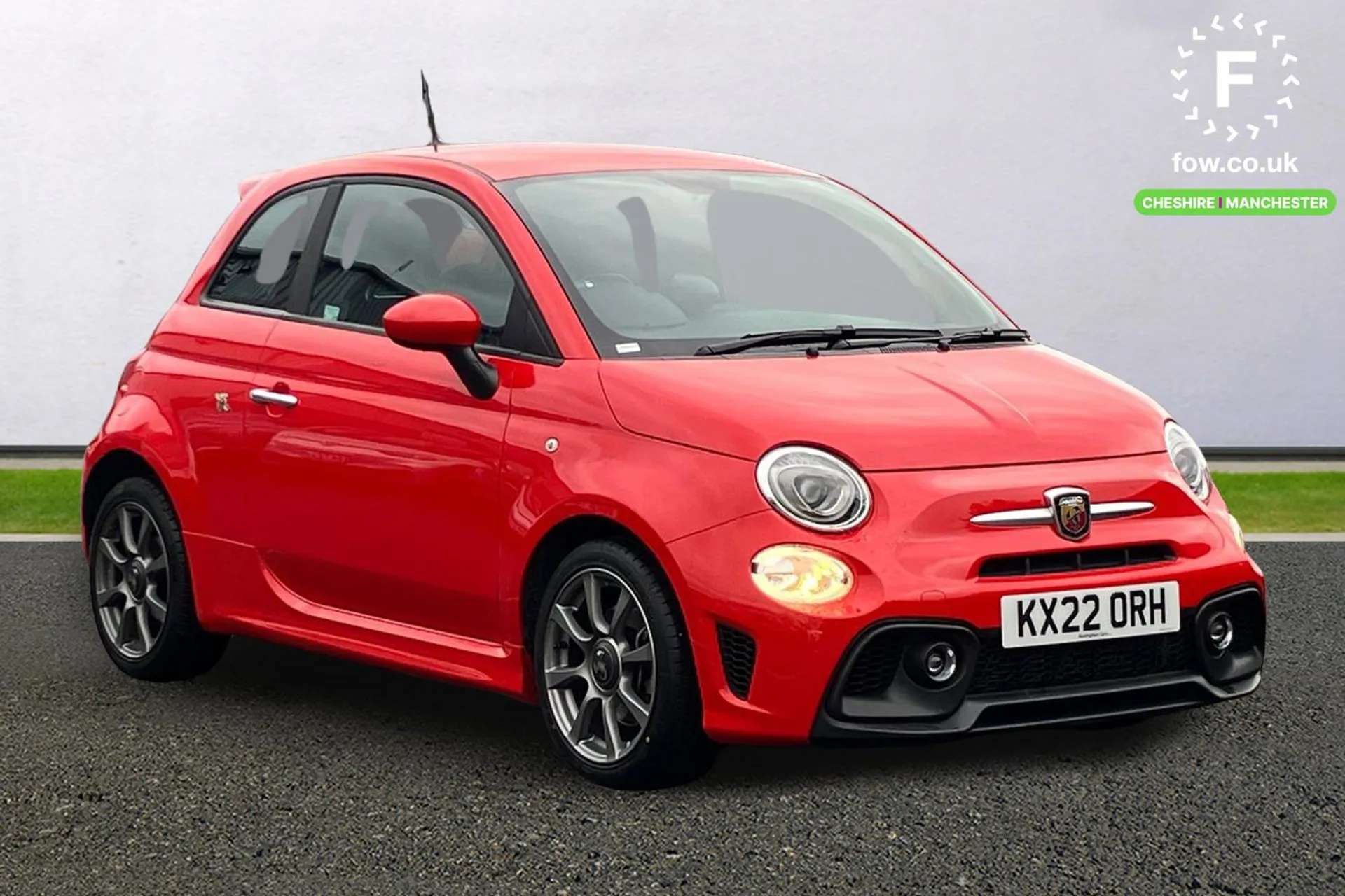 2022 ABARTH 595 2022 ABARTH 595