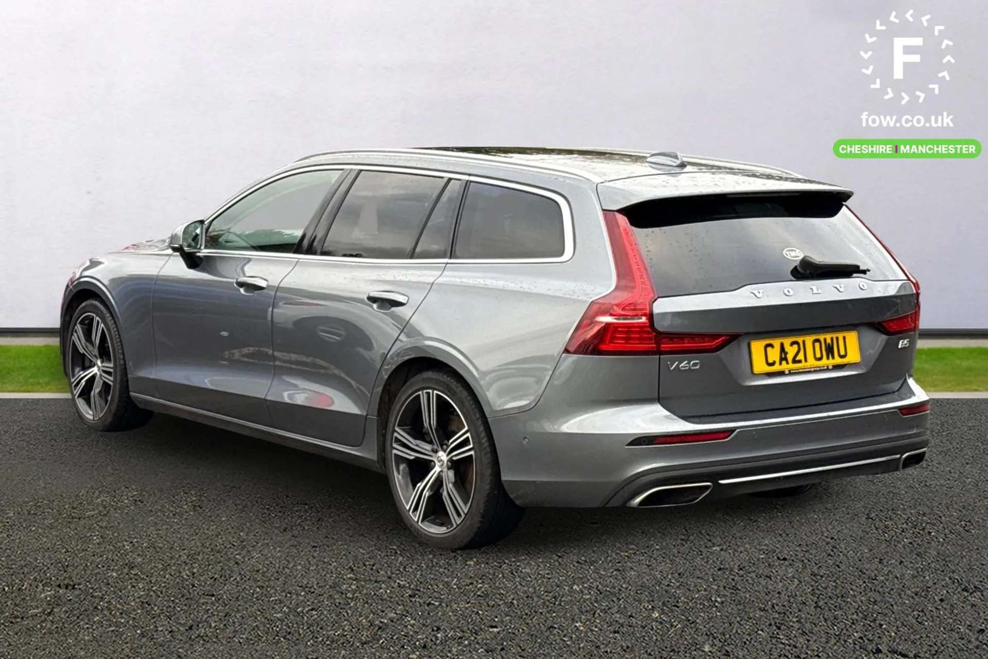 2021 VOLVO V60 2021 VOLVO V60