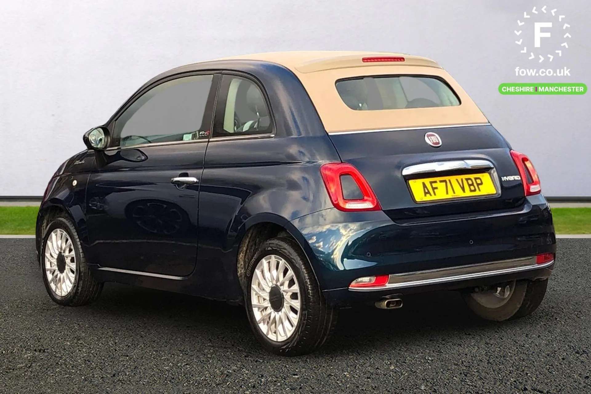 2021 FIAT 500 2021 FIAT 500