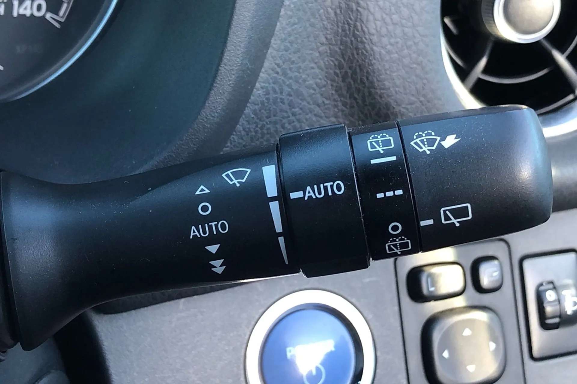 2019 TOYOTA YARIS 2019 TOYOTA YARIS