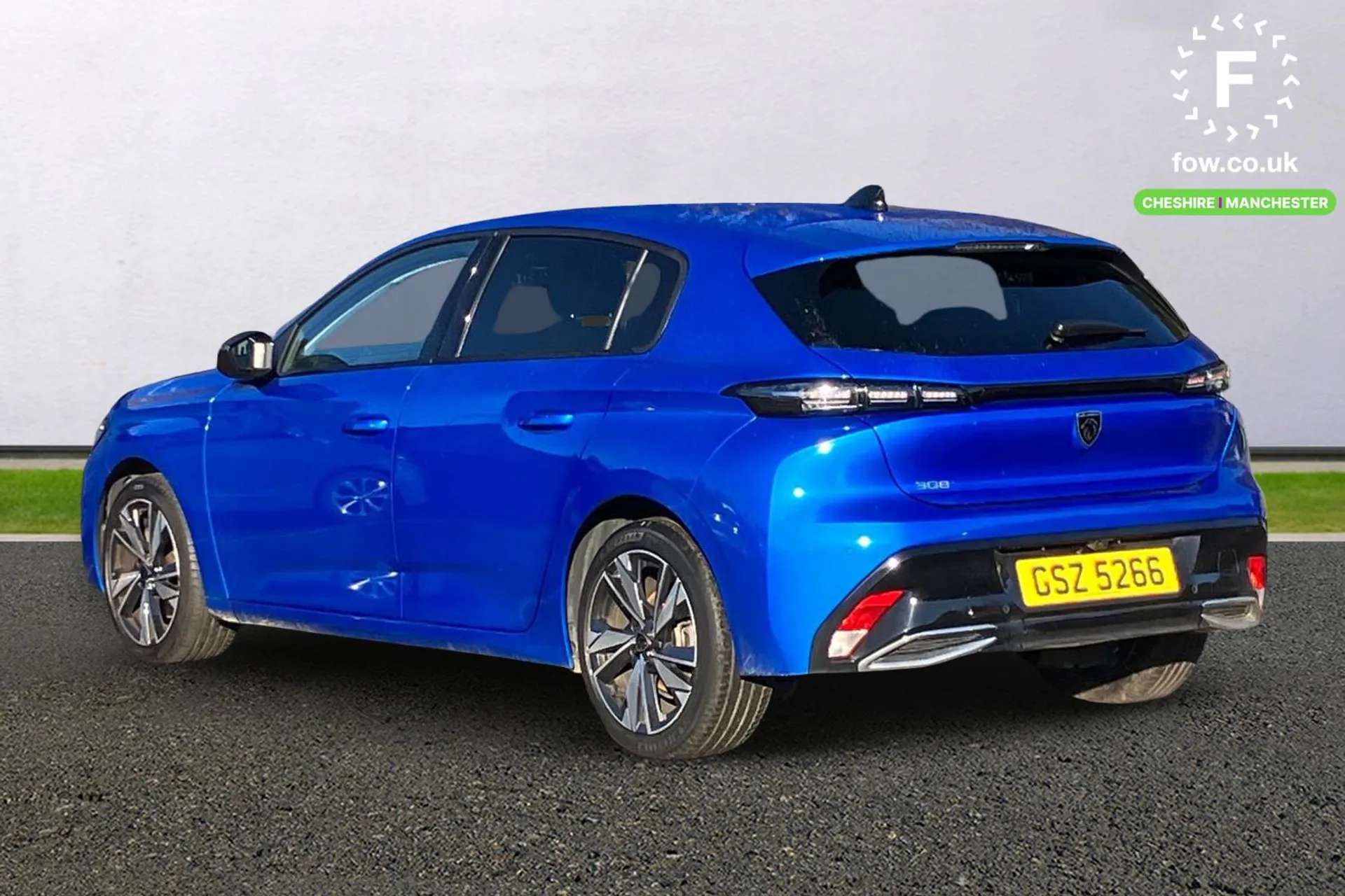 A 2022 PEUGEOT 308 1.5 BlueHDi Allure 5dr EAT8 [ Front and rear parking sensors , Visibility pack with automatic magic wash windscreen wipers , 17" Calgary diamond cut a A 2022 PEUGEOT 308 1.5 BlueHDi Allure 5dr EAT8 [ Front and rear parking sensors , Visibility pack with automatic magic wash windscreen wipers , 17" Calgary diamond cut a