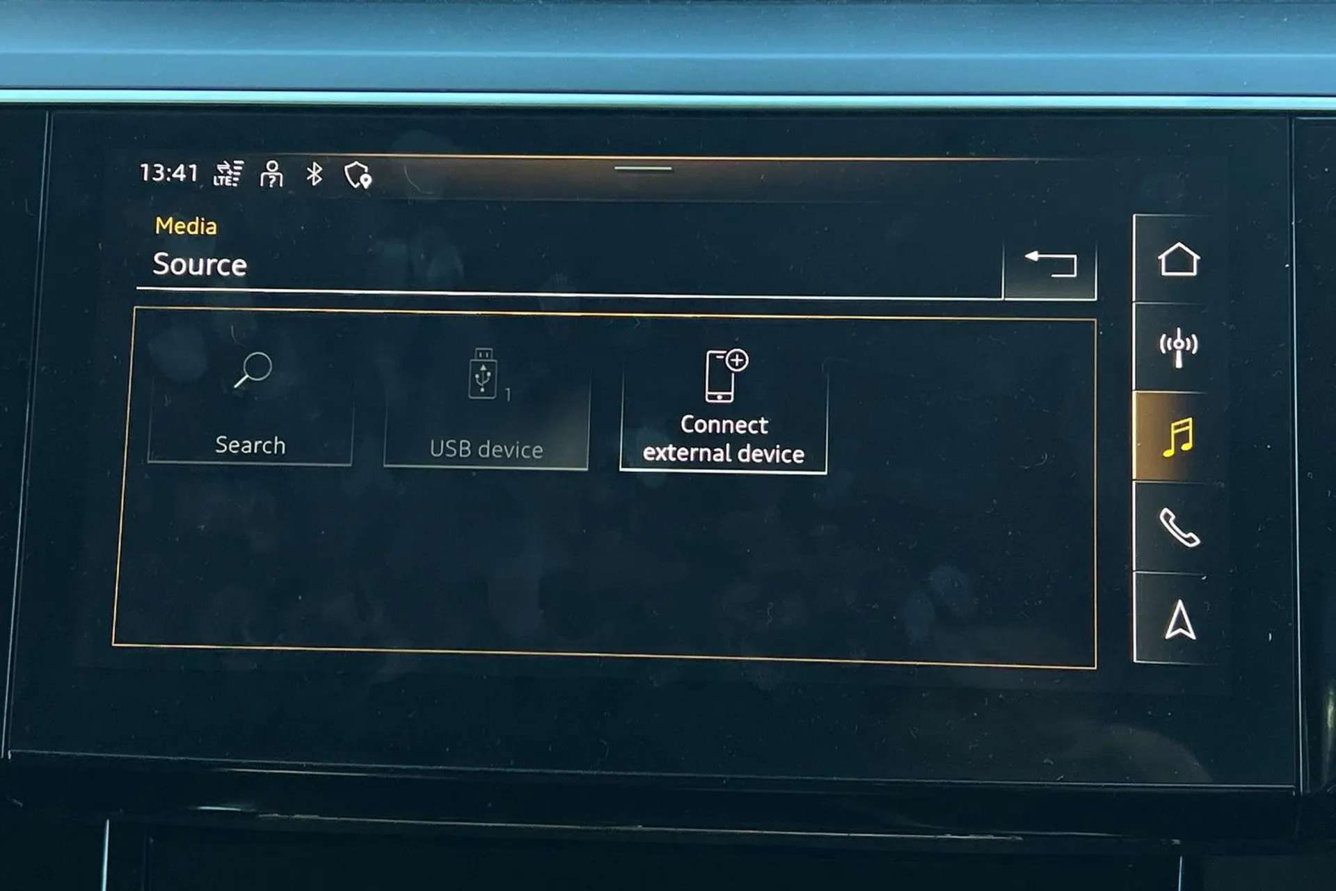 2021 AUDI E-TRON 2021 AUDI E-TRON