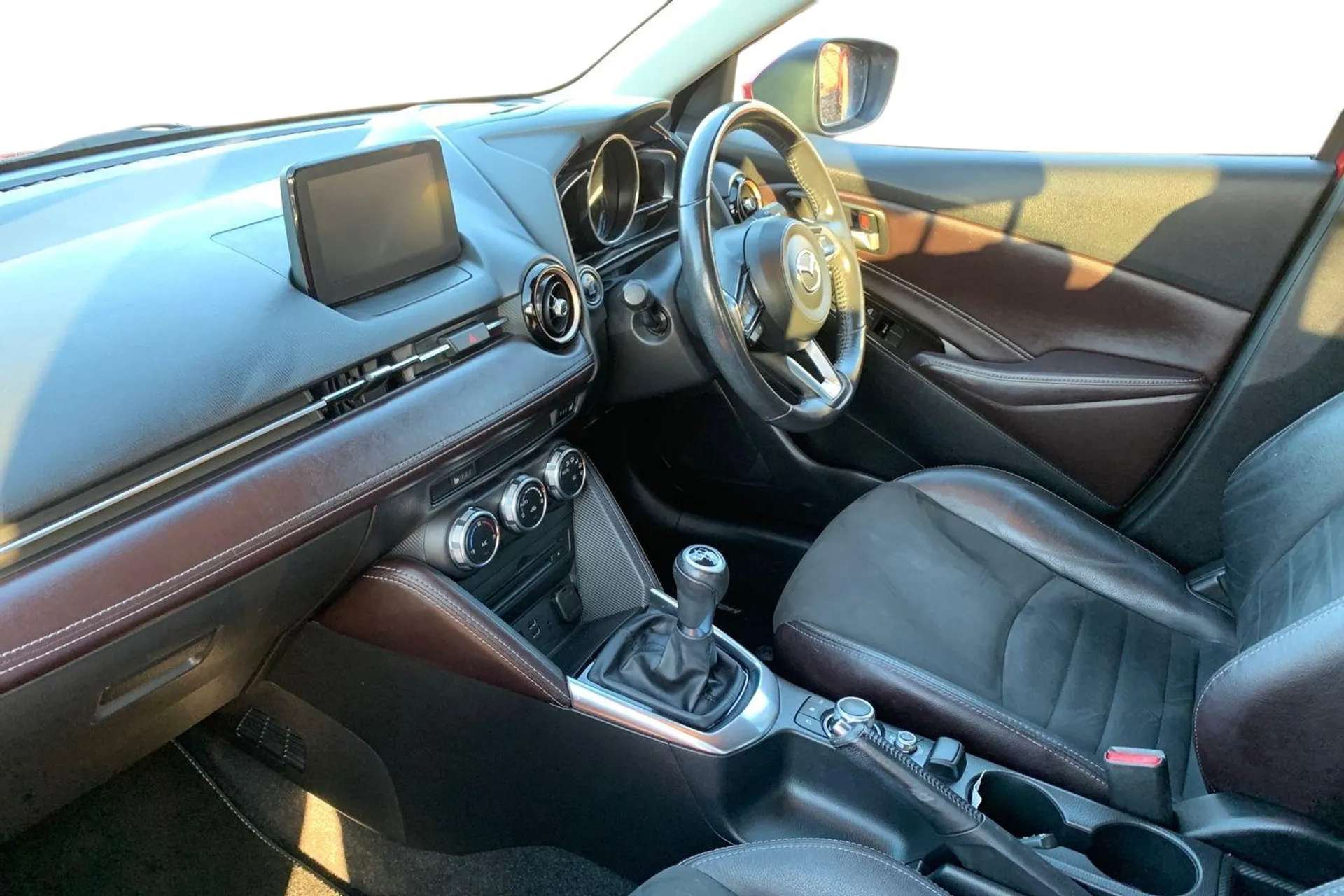 2019 MAZDA MAZDA2 2019 MAZDA MAZDA2