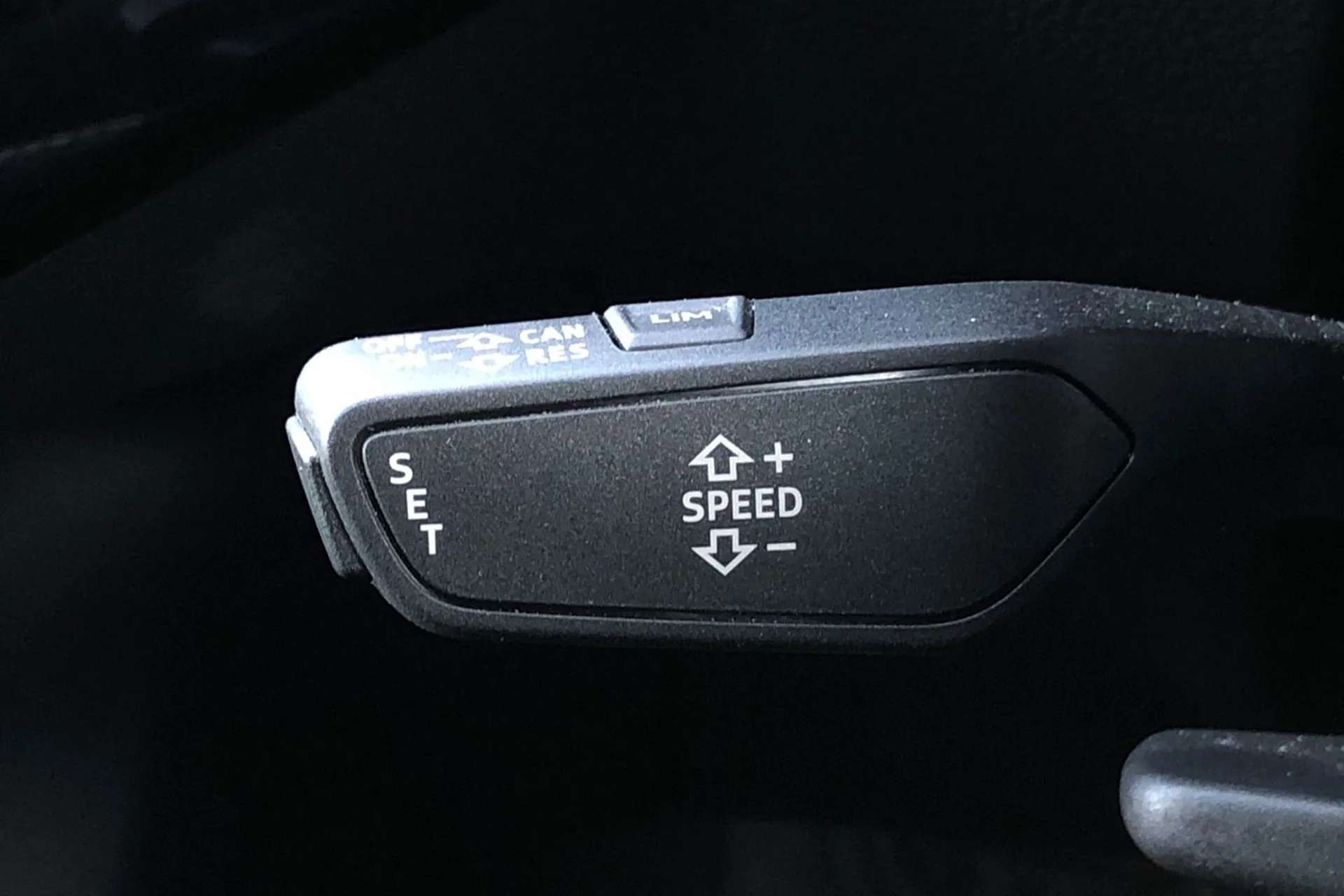 2021 AUDI E-TRON 2021 AUDI E-TRON