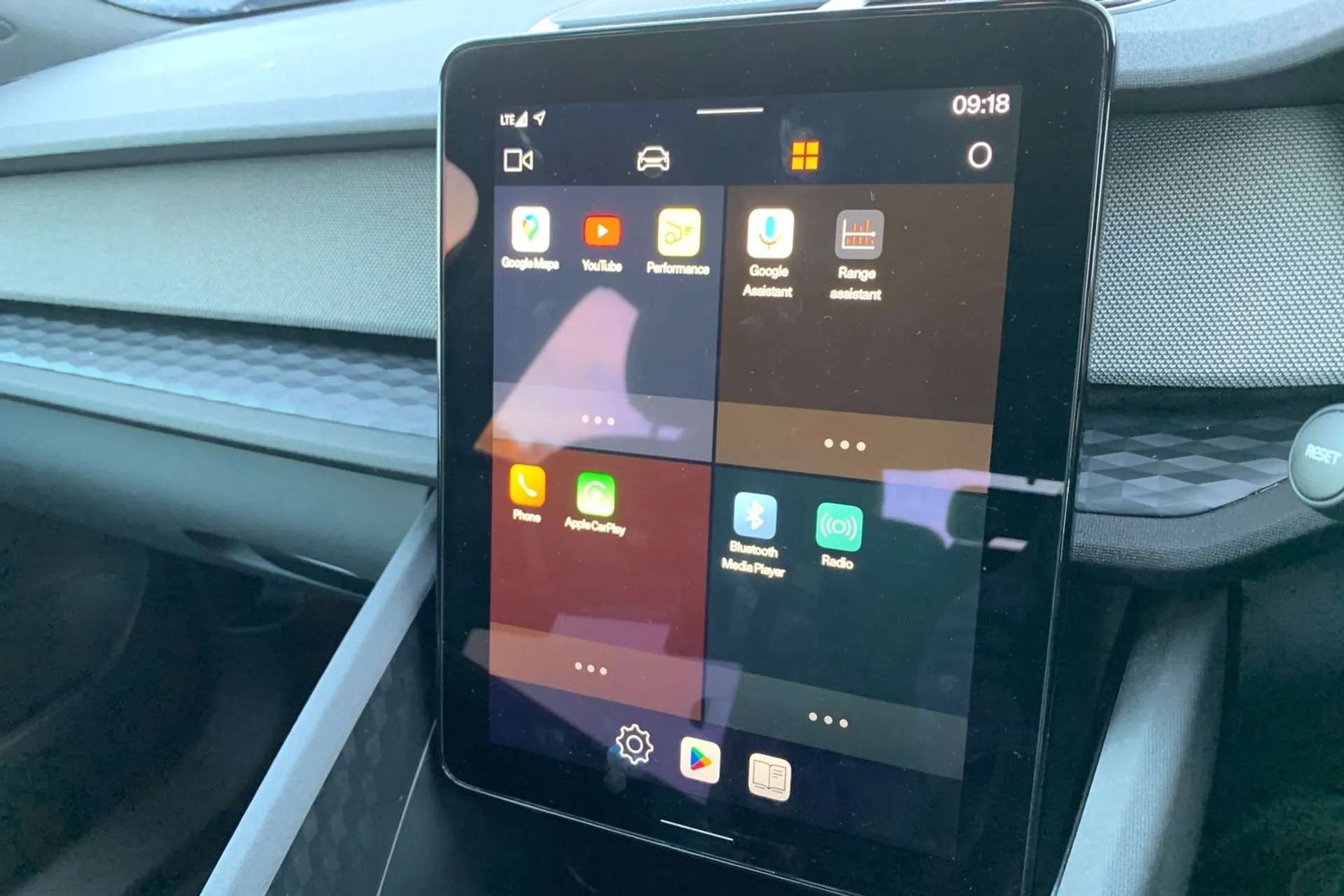 2021 POLESTAR 2 2021 POLESTAR 2