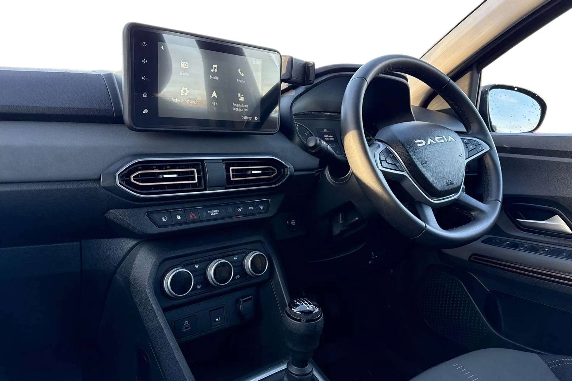 A 2024 DACIA SANDERO STEPWAY 1.0 TCe Bi-Fuel Extreme 5dr [Blind Spot Warning, 16" Alloys, Blind Spot Assistance, Front & Rear Parking Sensors, Rear Camera A 2024 DACIA SANDERO STEPWAY 1.0 TCe Bi-Fuel Extreme 5dr [Blind Spot Warning, 16" Alloys, Blind Spot Assistance, Front & Rear Parking Sensors, Rear Camera