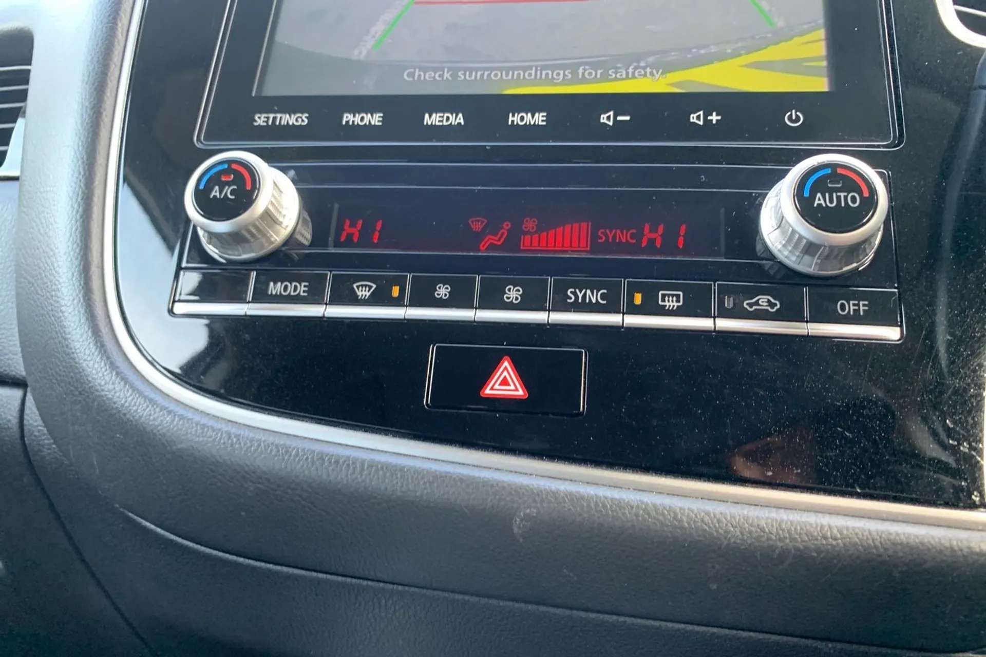 2020 MITSUBISHI OUTLANDER 2020 MITSUBISHI OUTLANDER