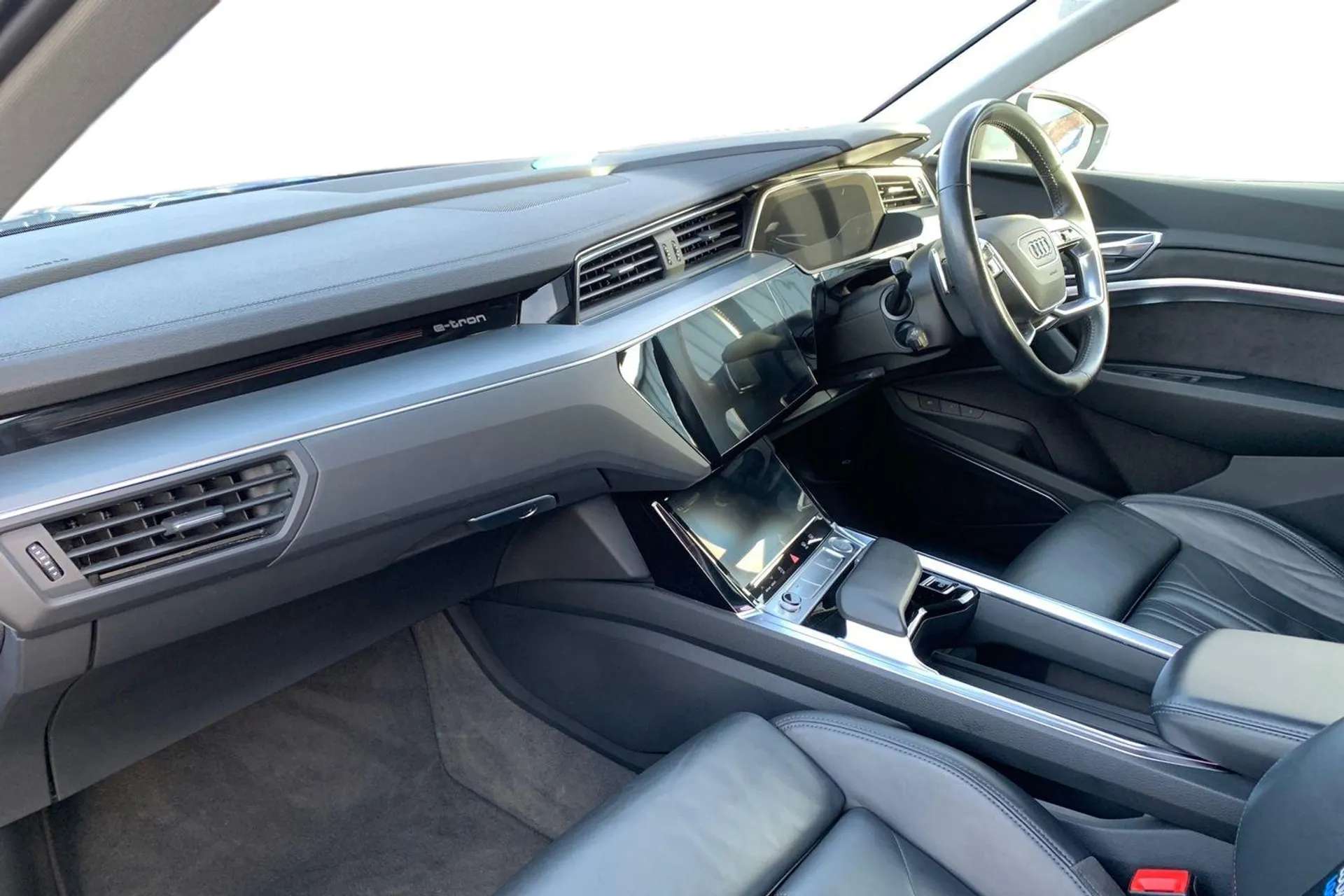 2020 AUDI E-TRON 2020 AUDI E-TRON