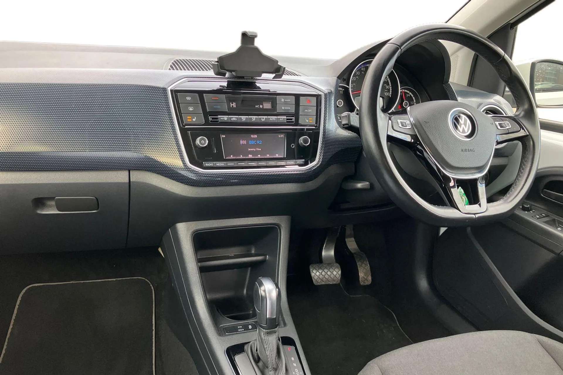 2021 VOLKSWAGEN UP 2021 VOLKSWAGEN UP