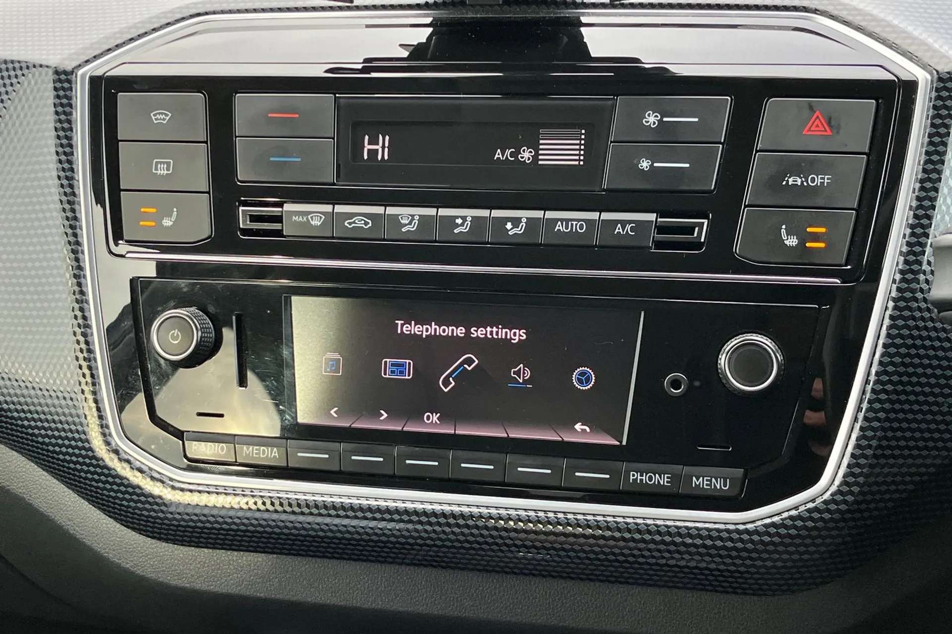 2021 VOLKSWAGEN UP 2021 VOLKSWAGEN UP