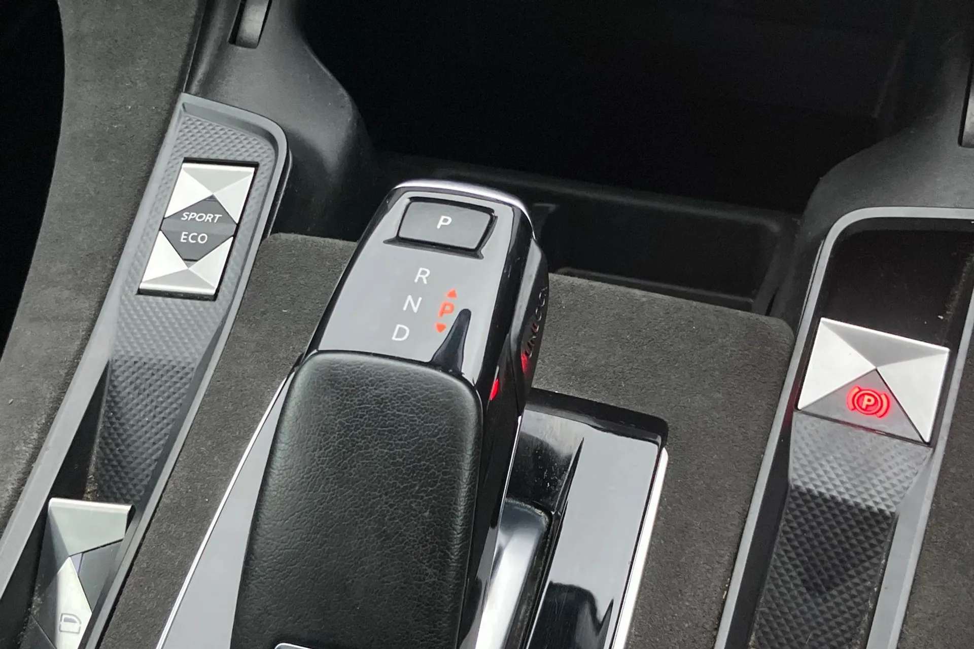 2020 DS DS 7 CROSSBACK 2020 DS DS 7 CROSSBACK