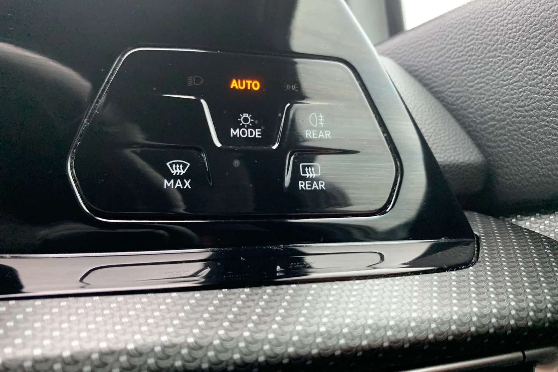 2021 VOLKSWAGEN GOLF 2021 VOLKSWAGEN GOLF