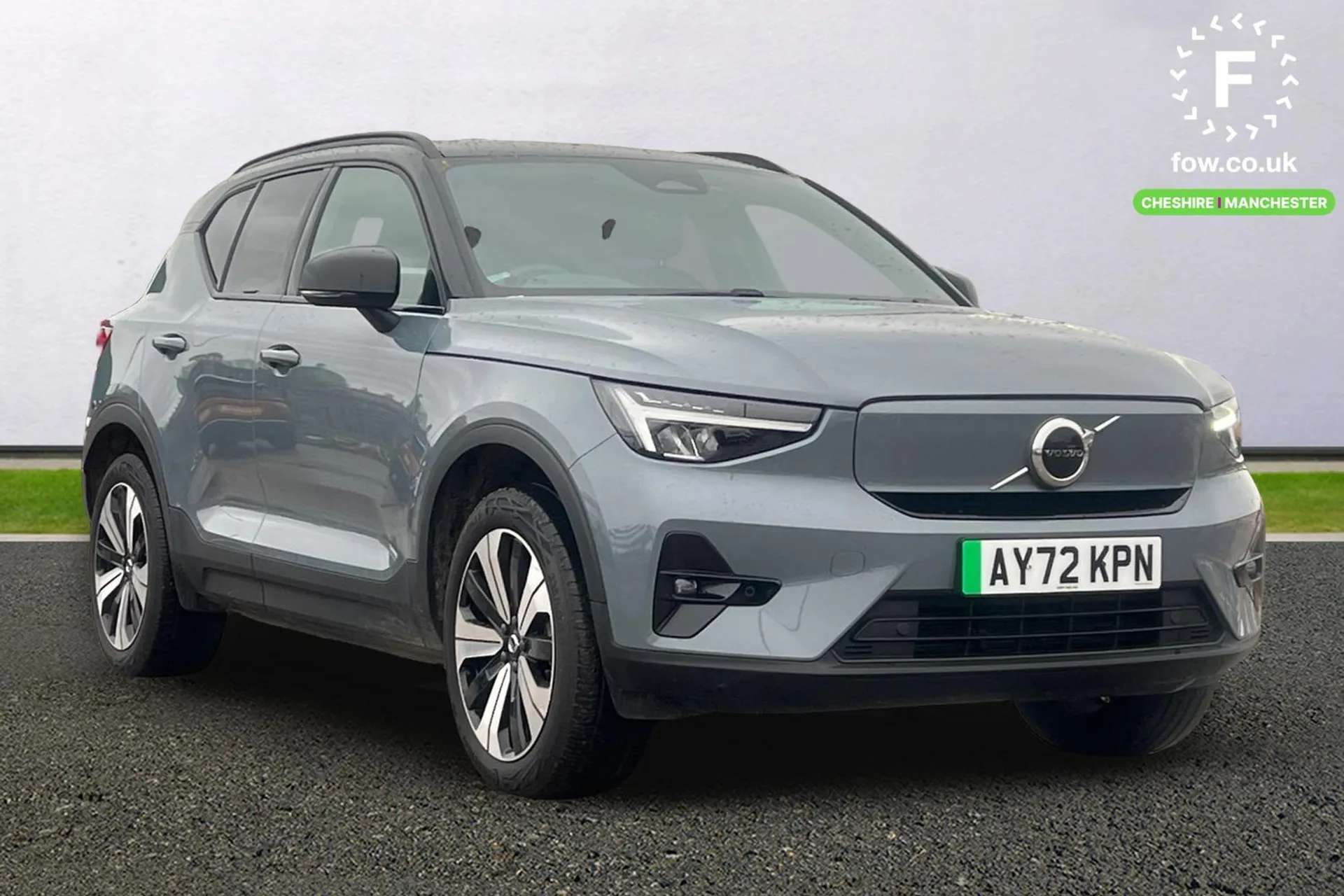 2022 VOLVO XC40 2022 VOLVO XC40