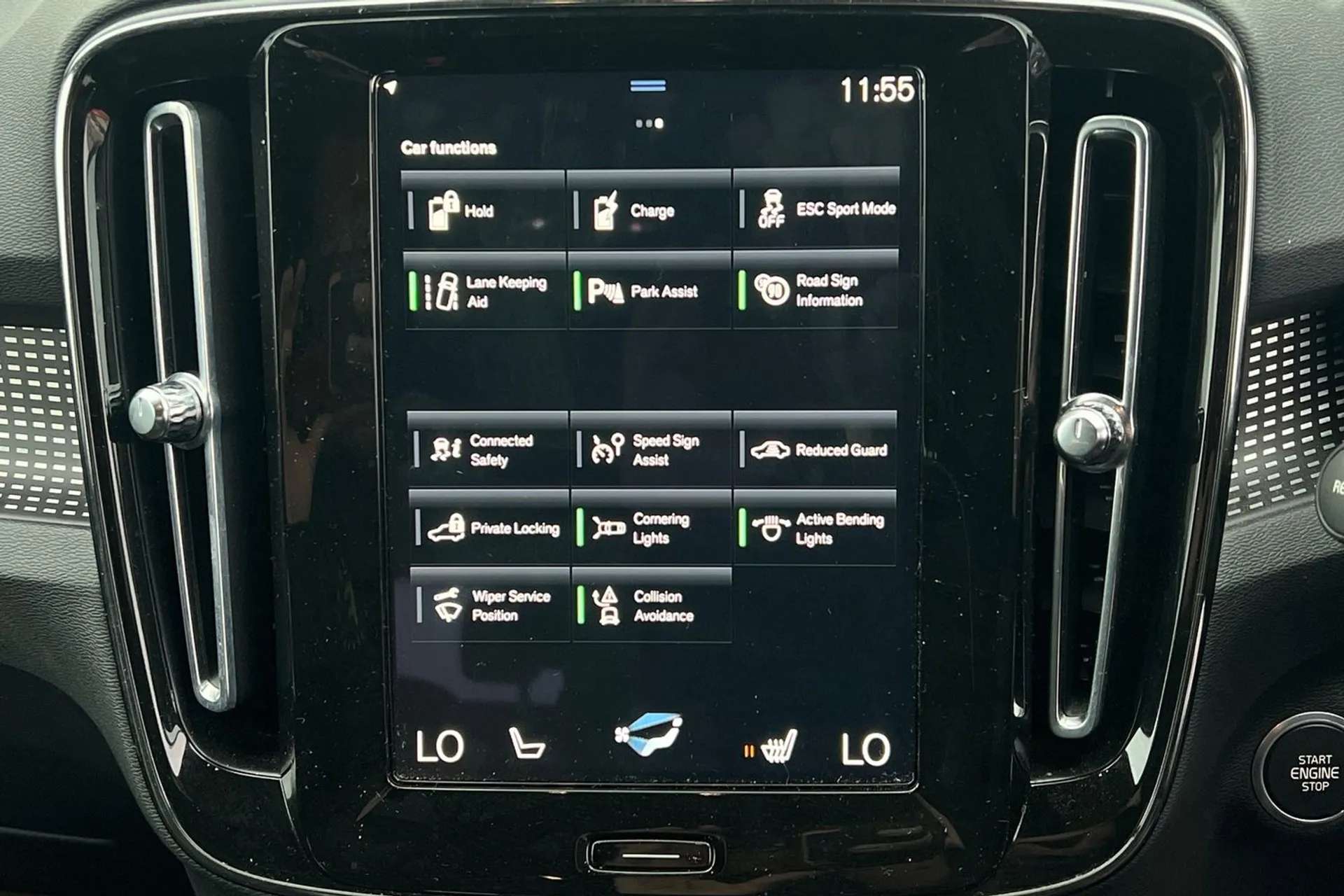 2021 VOLVO XC40 2021 VOLVO XC40