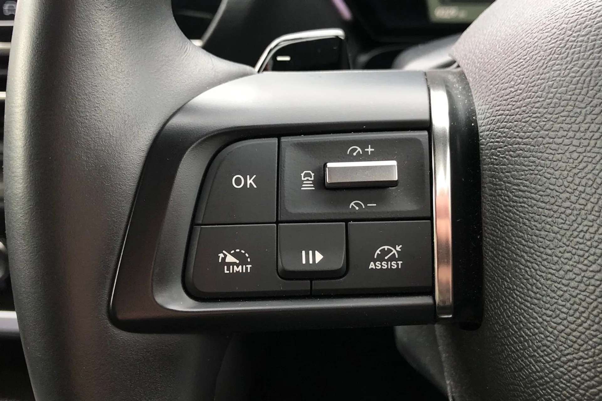 2023 CITROEN C5 X 2023 CITROEN C5 X