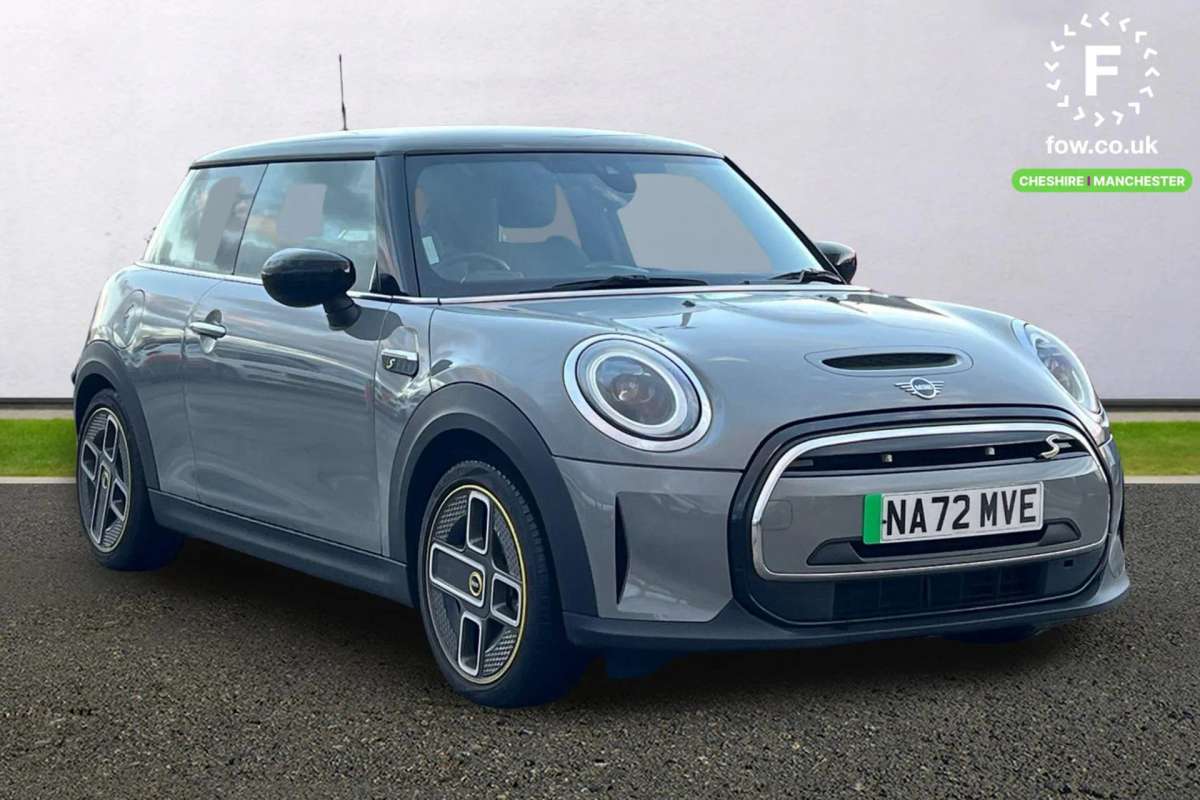 Check out this Mini Hatch 2022 Electric Automatic