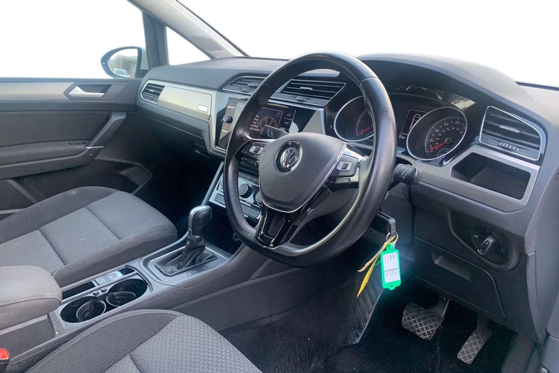 2018 VOLKSWAGEN TOURAN 2018 VOLKSWAGEN TOURAN