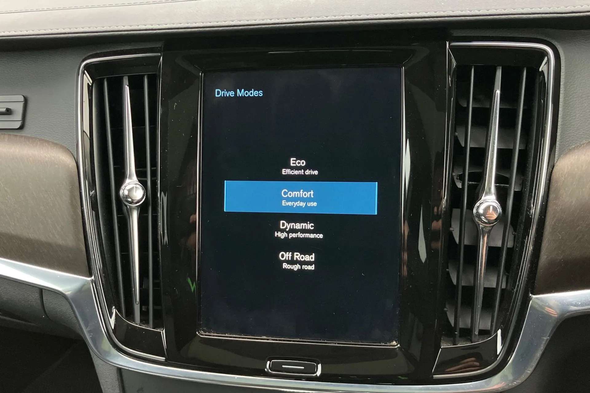 2019 VOLVO V90 2019 VOLVO V90