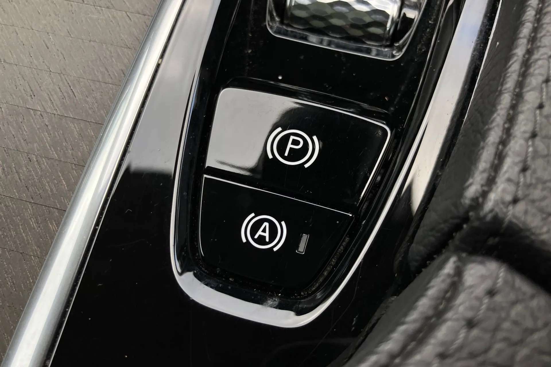 2019 VOLVO V90 2019 VOLVO V90