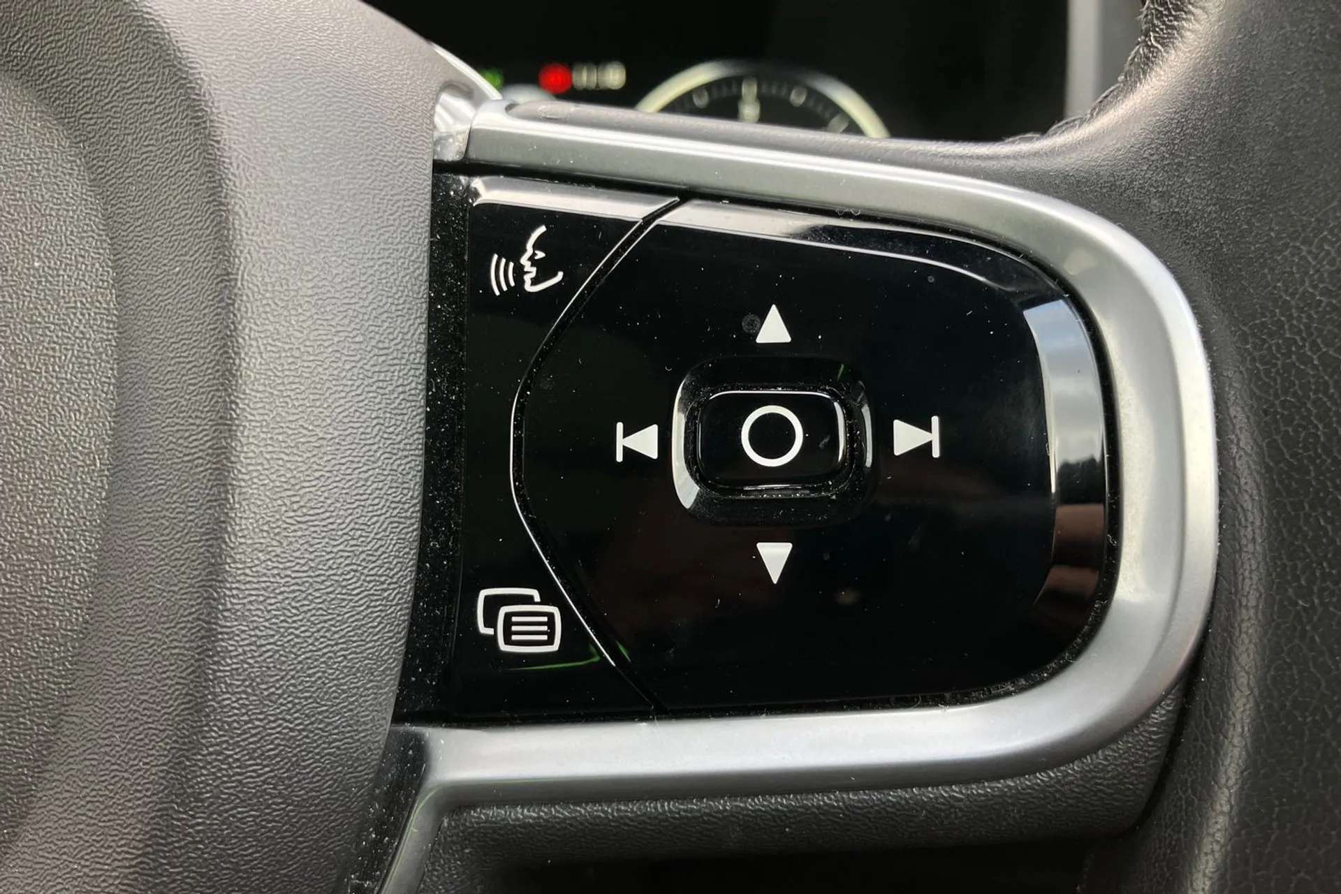 2019 VOLVO V90 2019 VOLVO V90