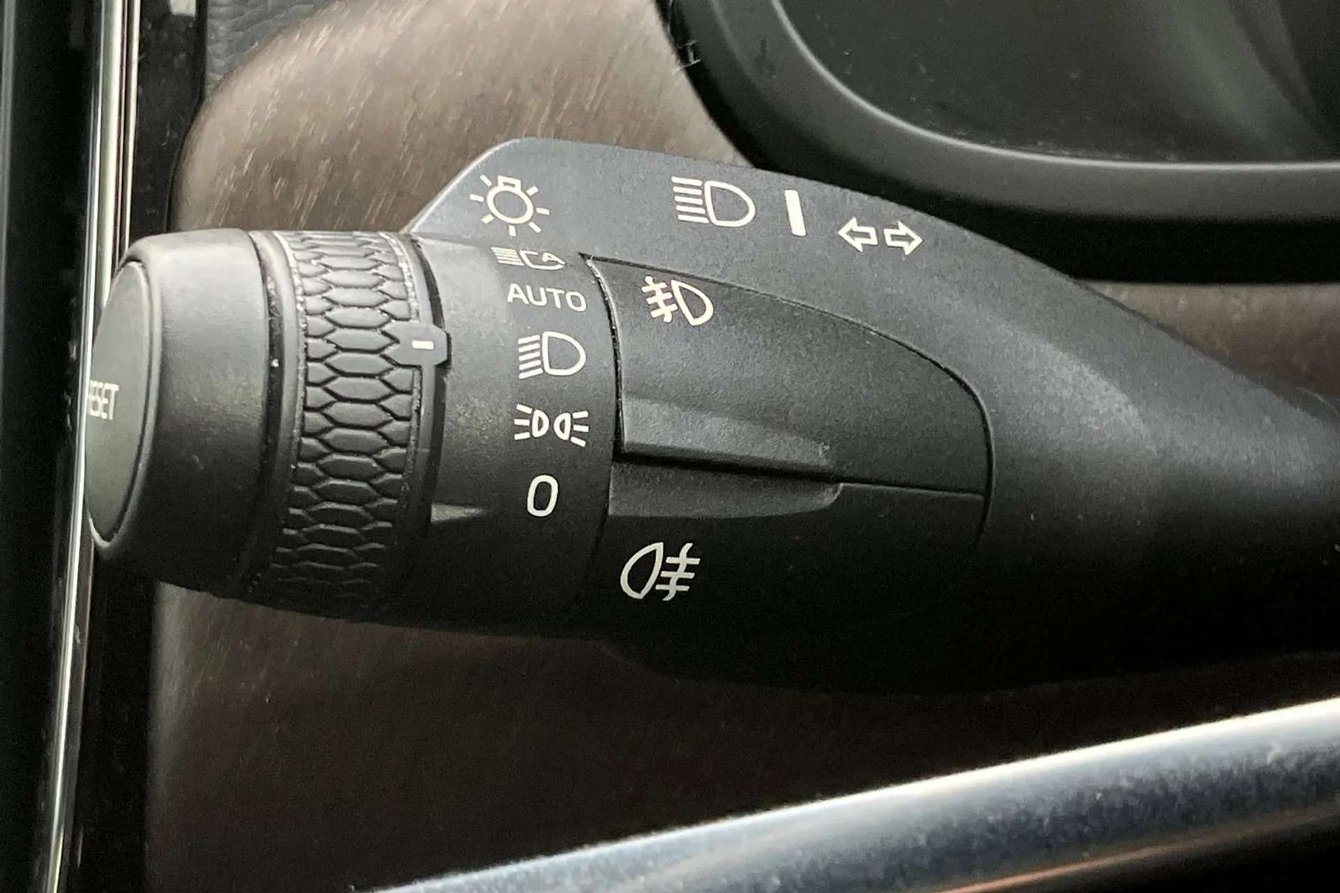 2019 VOLVO V90 2019 VOLVO V90