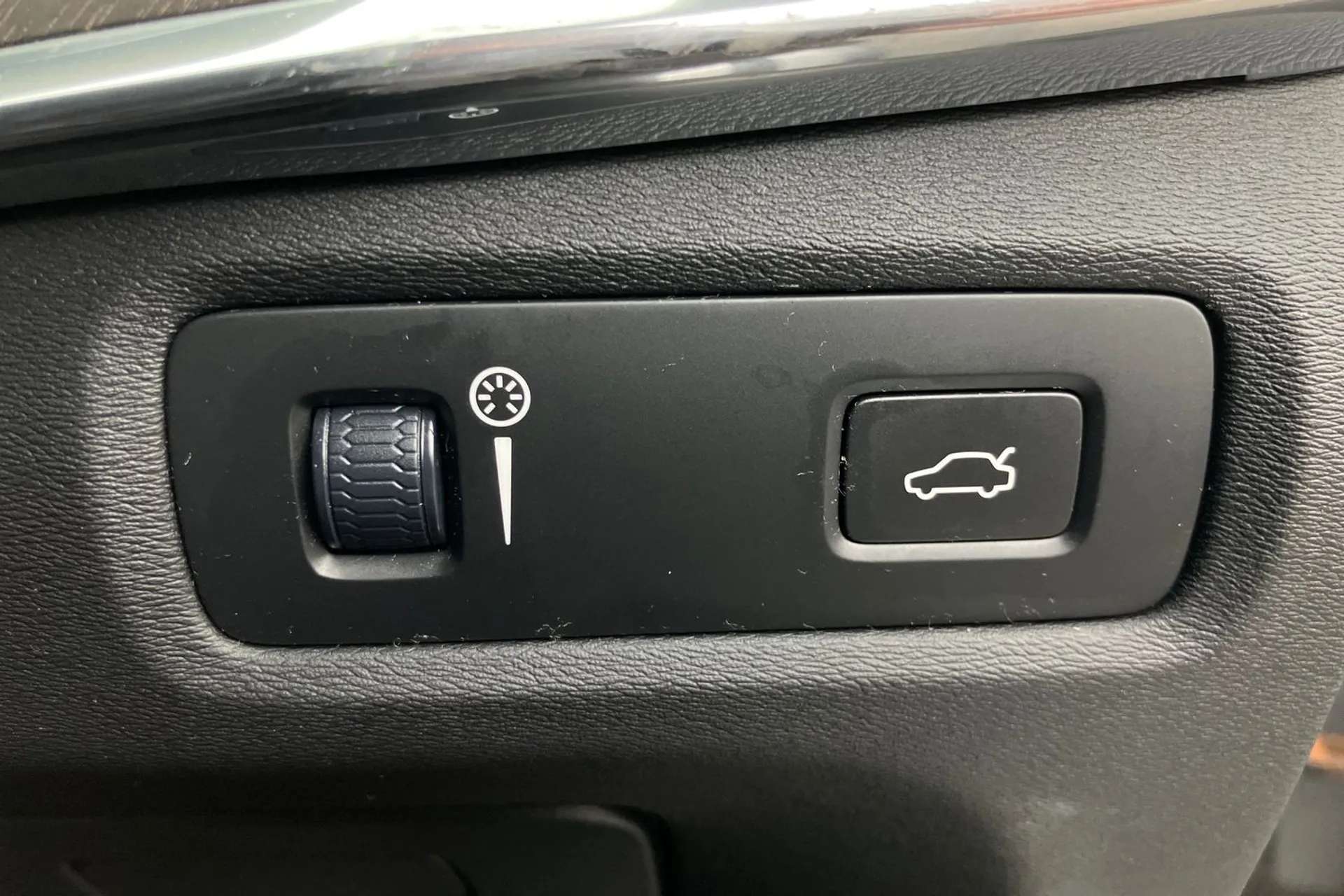 2019 VOLVO V90 2019 VOLVO V90