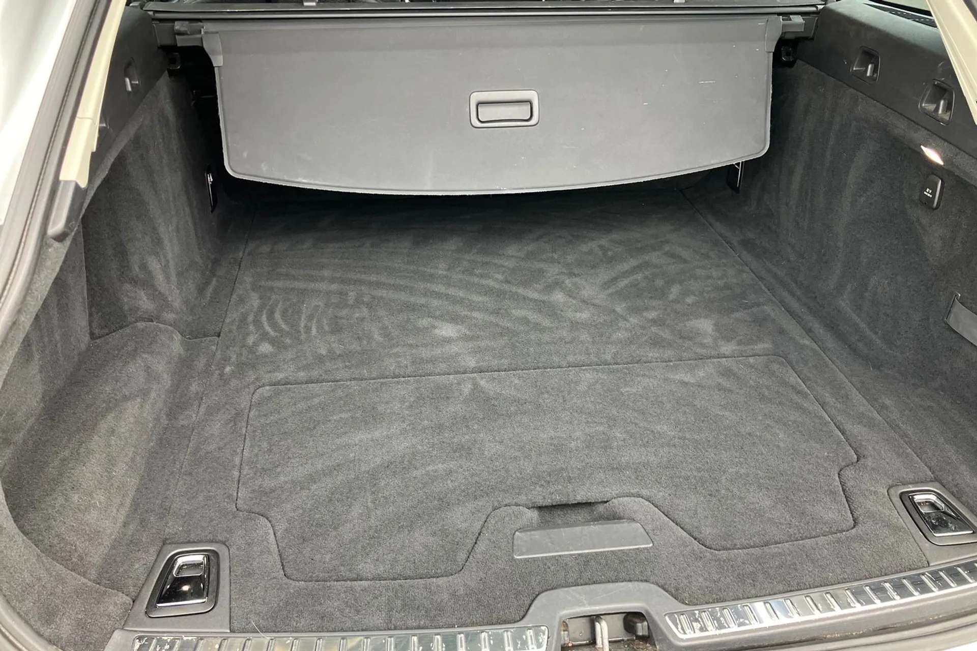 2019 VOLVO V90 2019 VOLVO V90